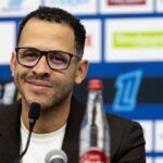 Chelsea apuesta a largo plazo y oficializa a Liam Rosenior como nuevo entrenador