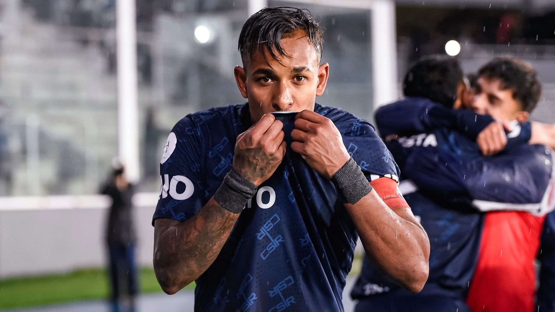 Sebastián Villa reaviva su deseo de jugar en River y mete presión para que avance la negociación