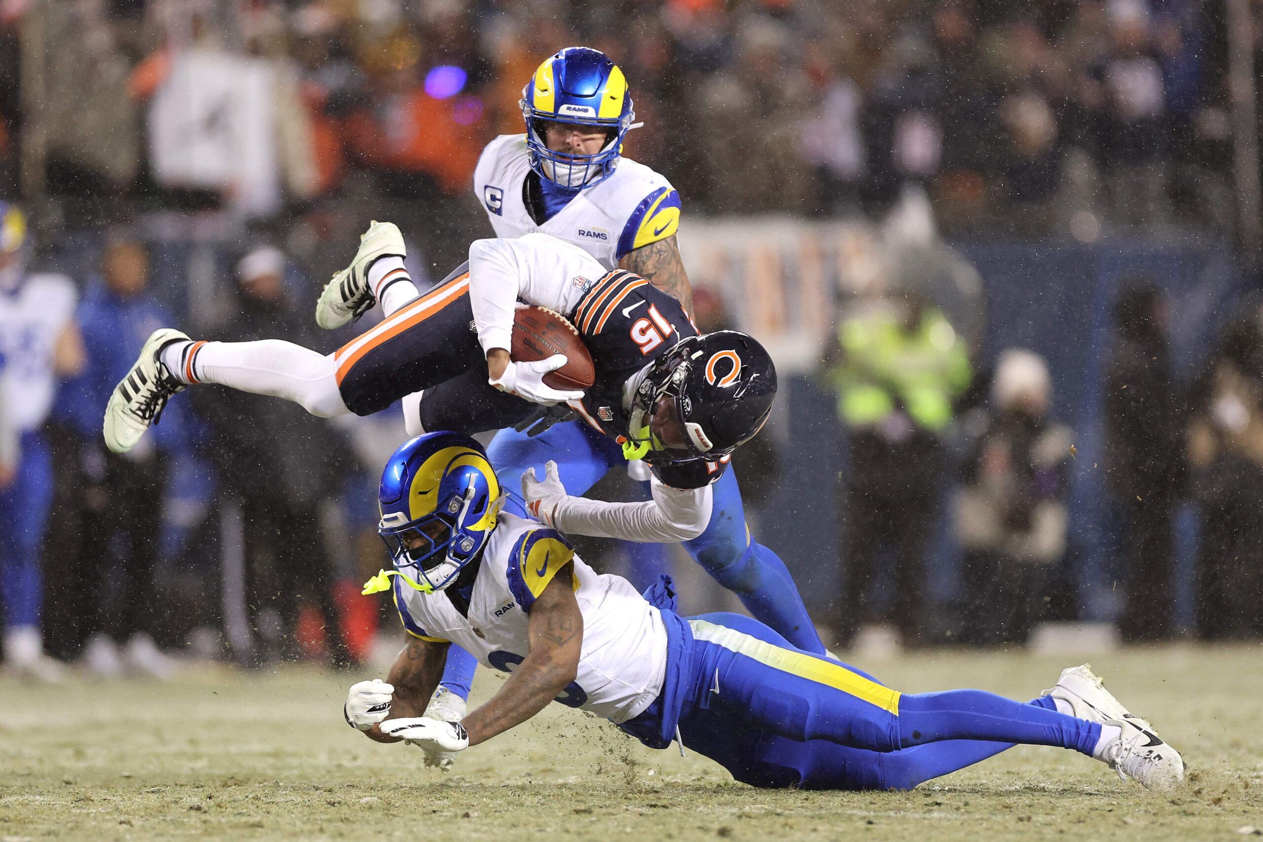 Chicago y Houston se despiden; Rams y Patriots sueñan con el Súper Bowl