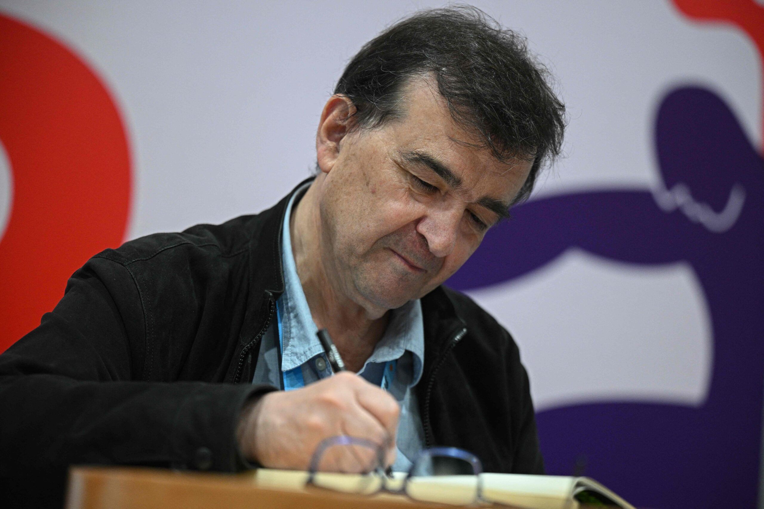 Un novelista frente al enigma del "Gladiador": Javier Cercas y el libro que sueña escribir sobre Nadal