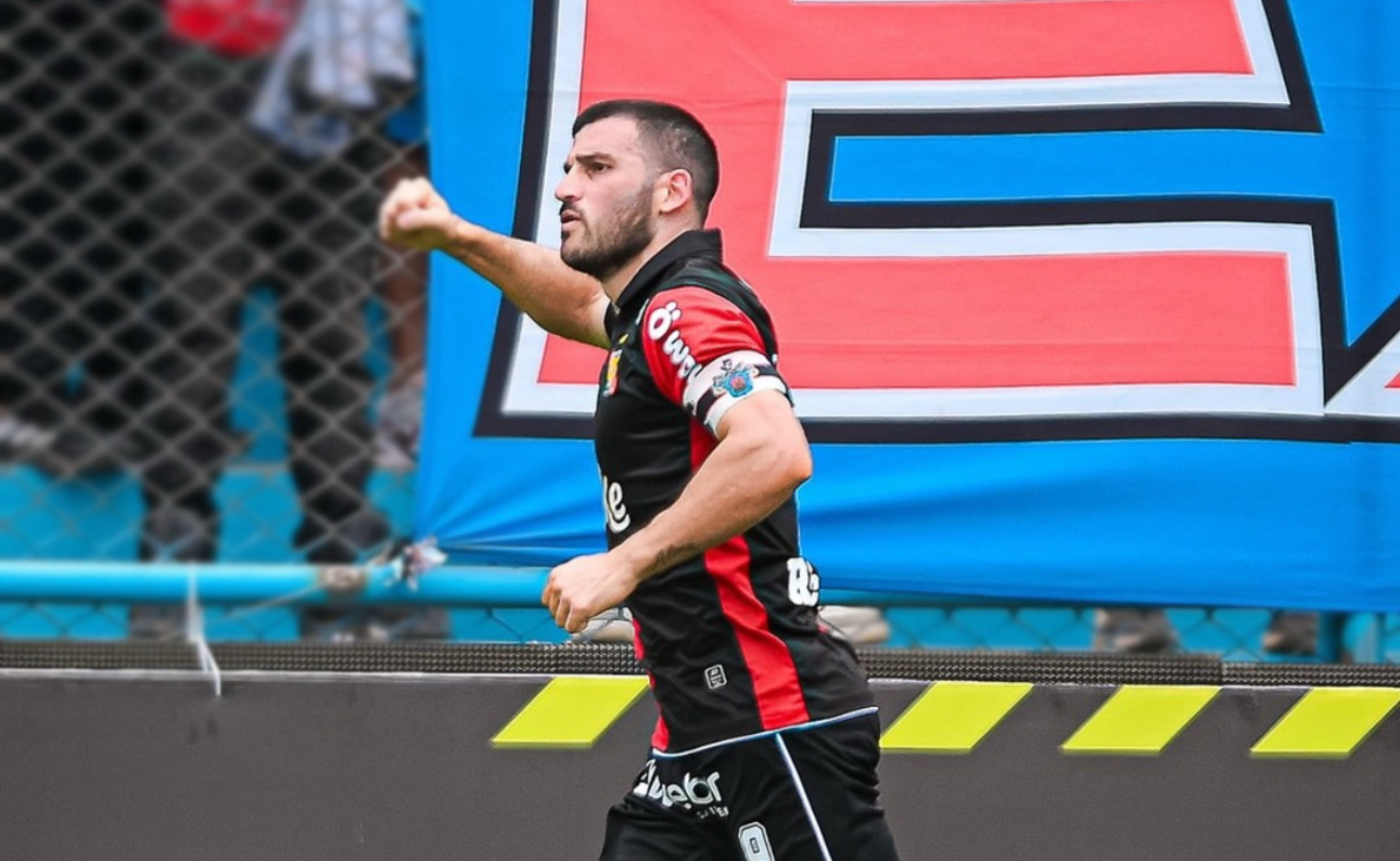 El rugido rojinegro sonó en el Gallardo: Melgar se impuso ante Cristal