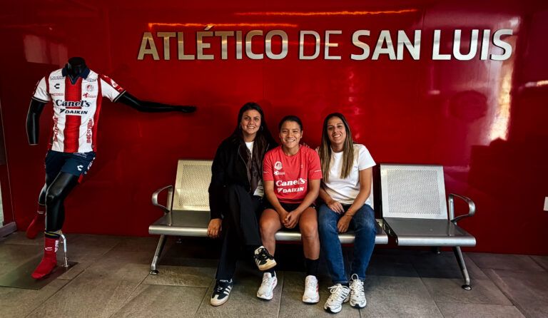 Invicta en su reciente visita a Sandra Arévalo en San Luis de Potosí. Fuente: Invicta