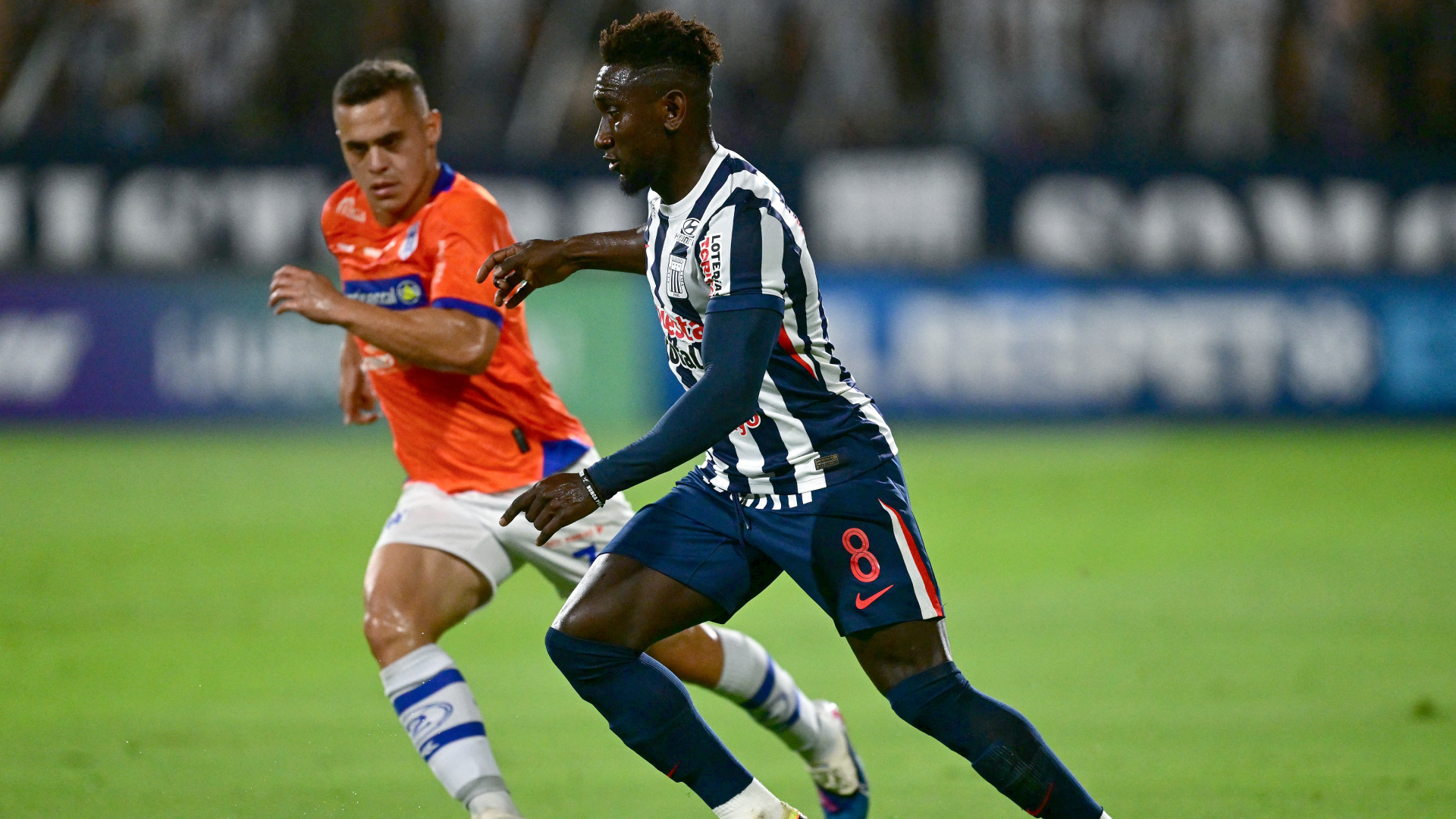 Alianza Lima no pasó del empate con 2 de Mayo y se despidió de la Copa Libertadores