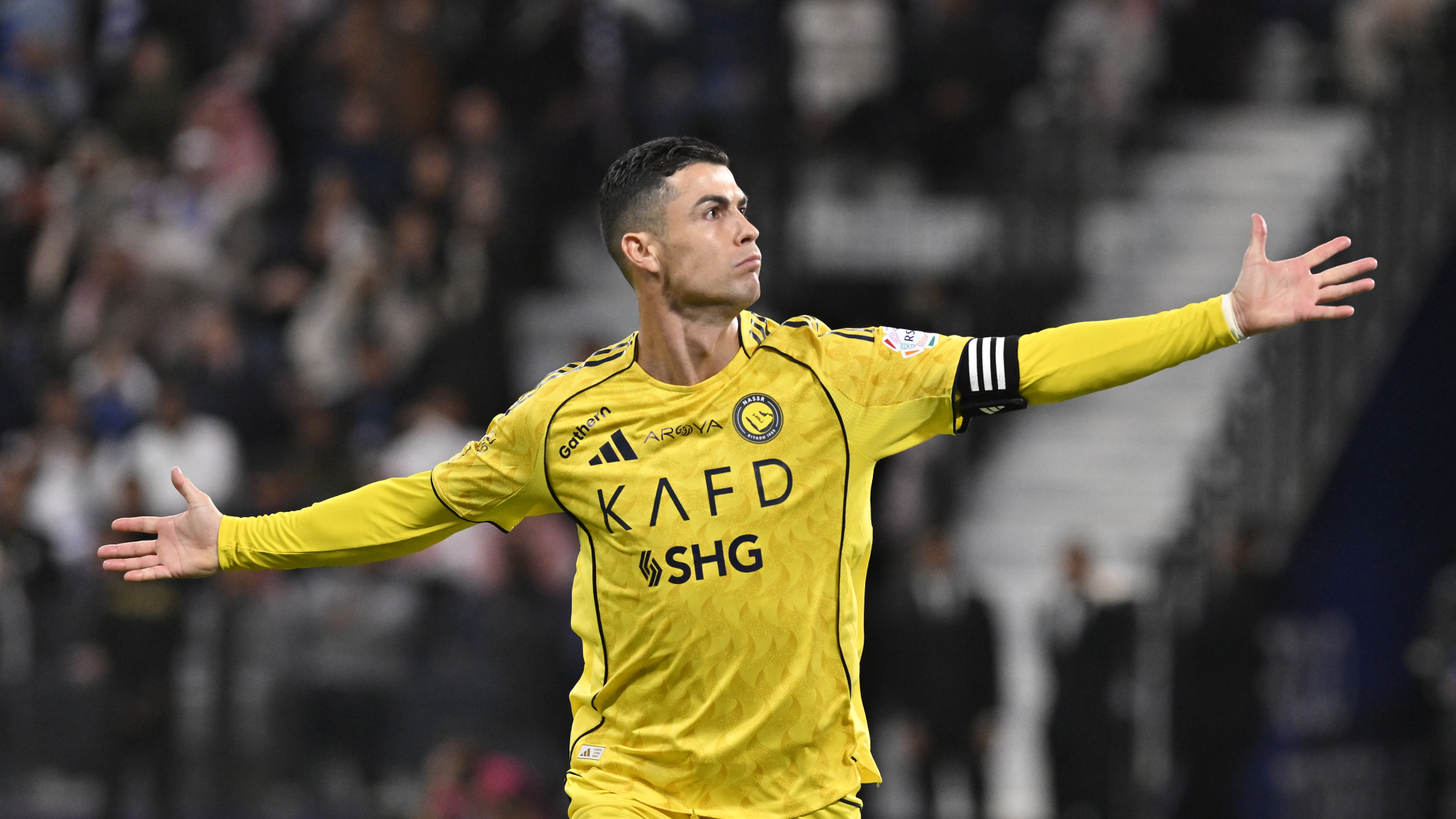 Cristiano Ronaldo anotó un doblete en la victoria de Al Nassr sobre Al Hazm y llegó a 964 goles