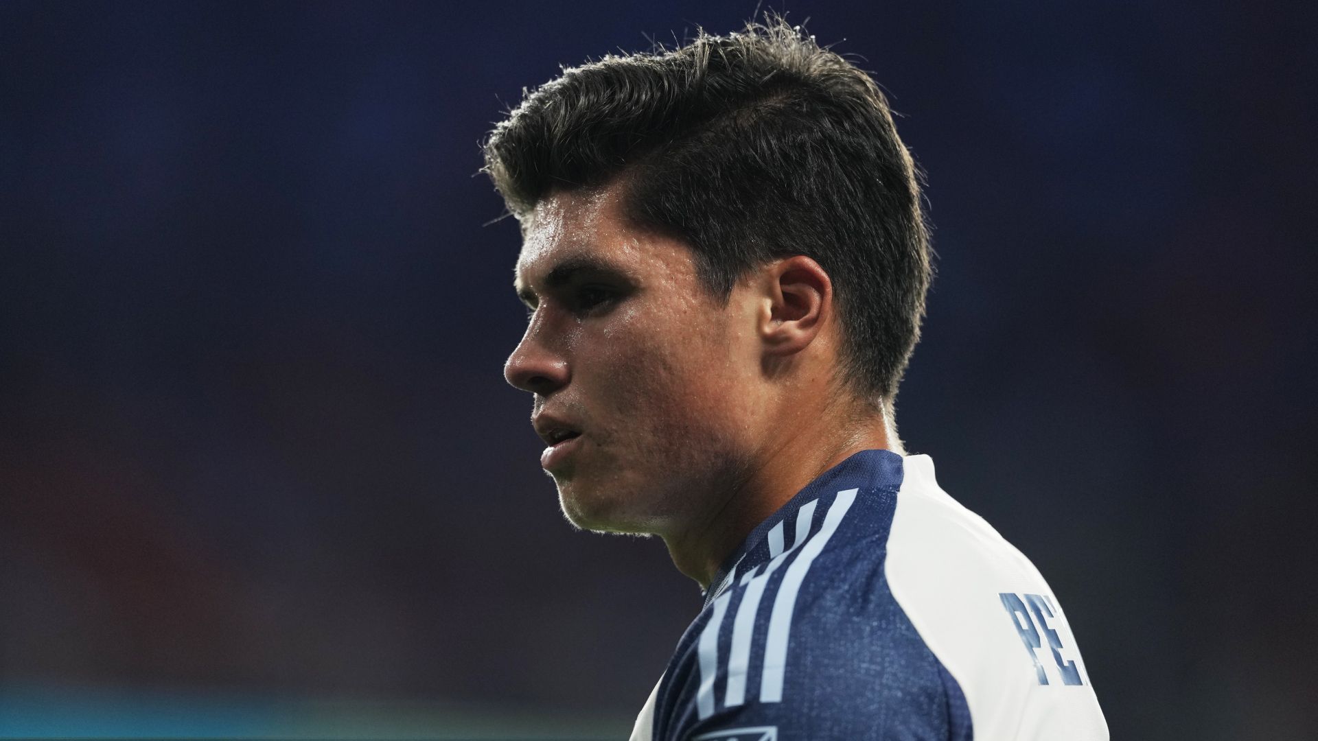 Un nuevo acento ofensivo para el Rebaño: Jonathan Pérez llega a México para sumarse a Chivas