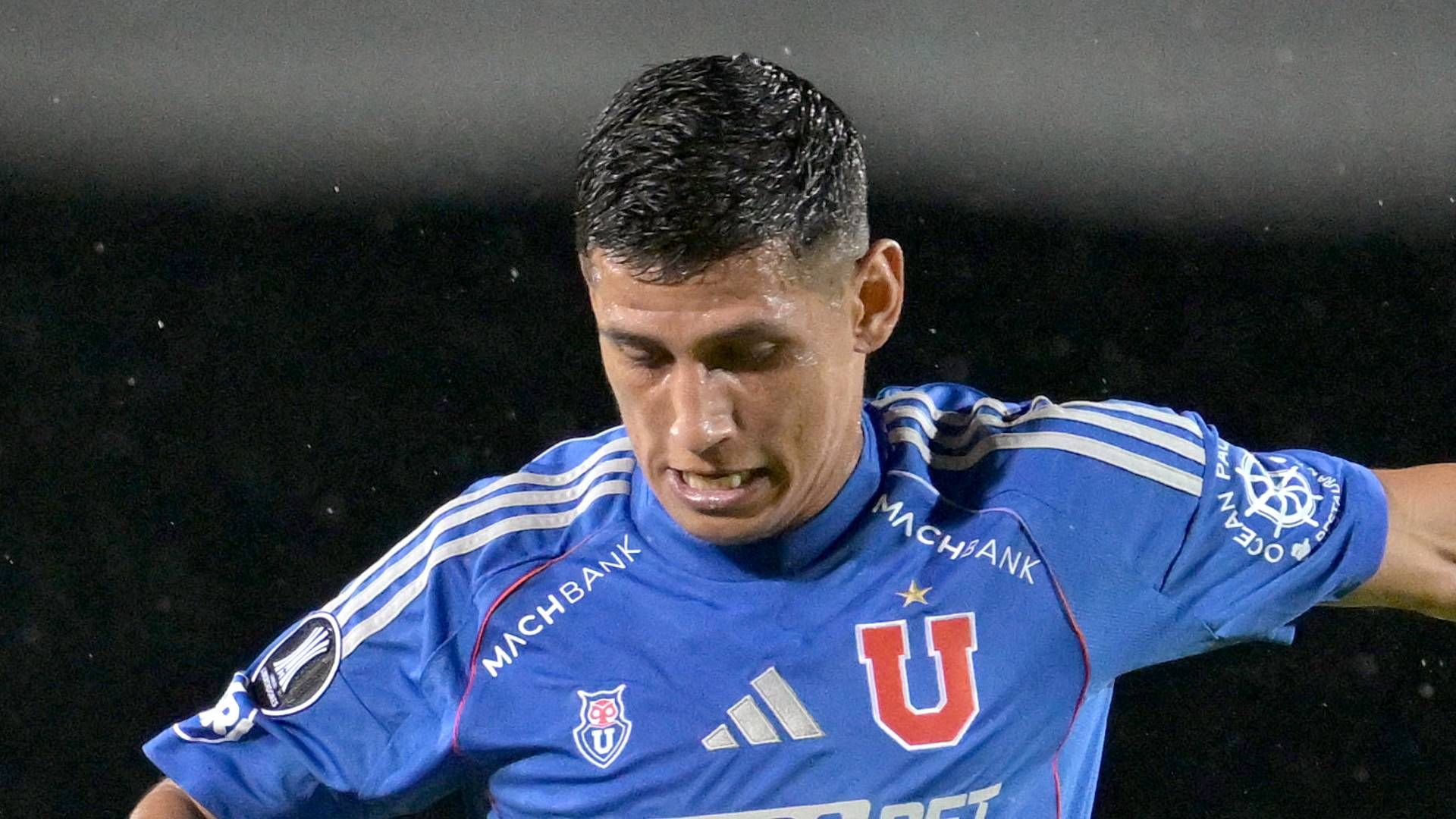 A Universidad de Chile se le escapó el primer triunfo cerca del final