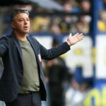 La estatua de Gallardo se tambalea