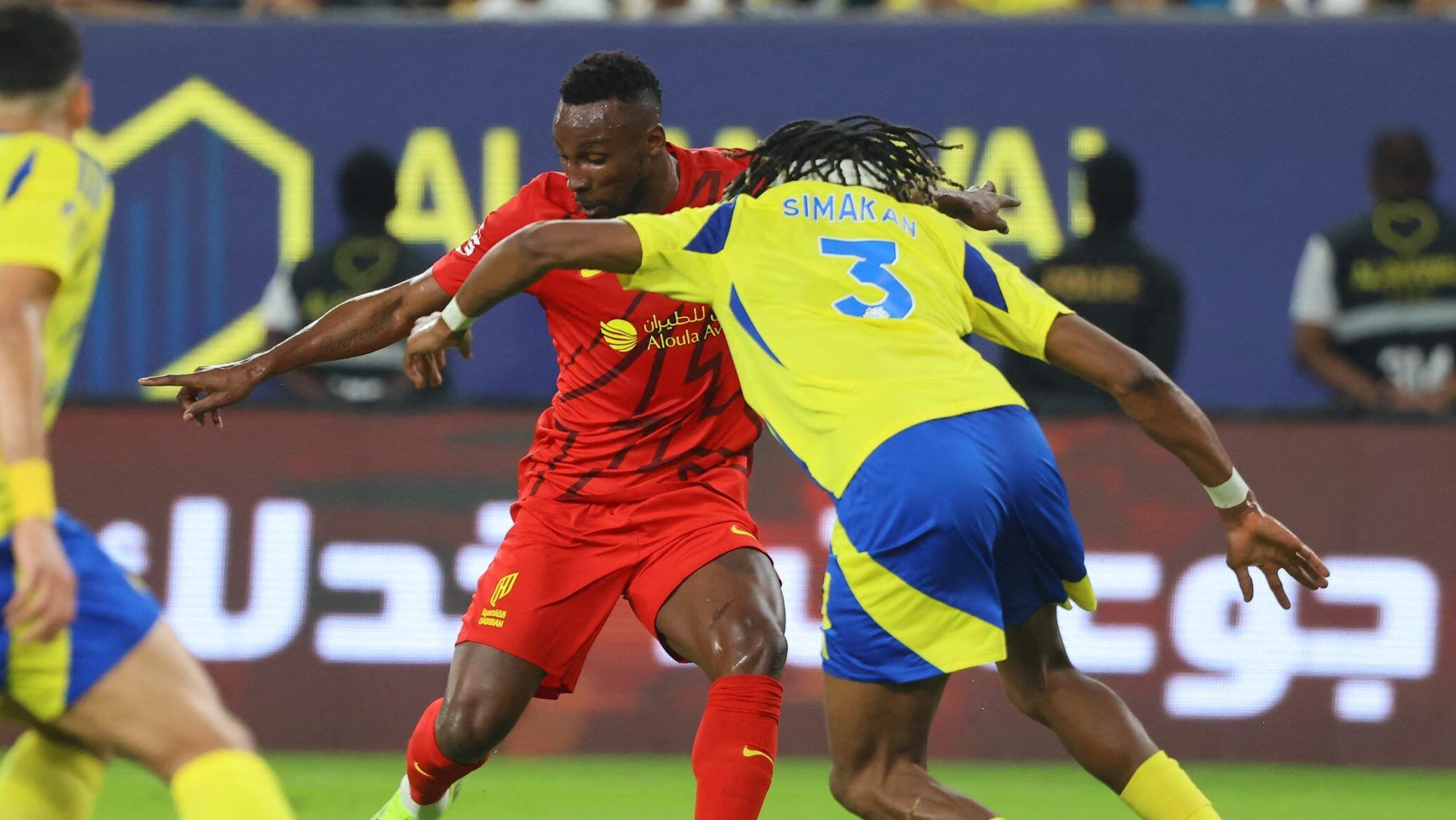 Julián Quiñones desafía a Cristiano Ronaldo y pelea la Bota de Oro en Arabia Saudita