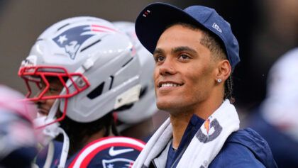 Christian González, el colombiano que escribió historia rumbo al Super Bowl LX