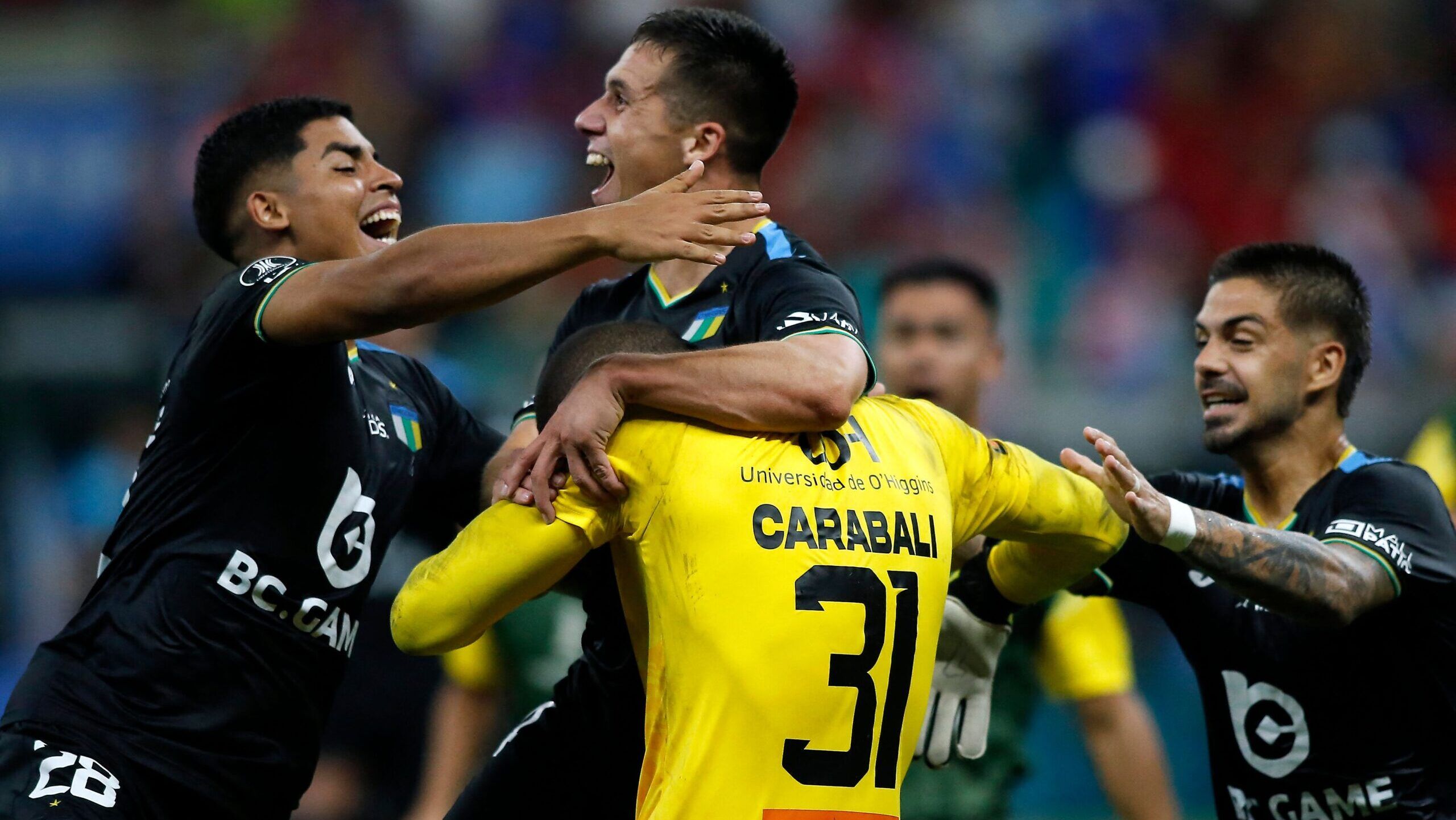 ¡Bahiazo Celeste! O'Higgins se hace grande en Brasil y avanza a la Fase 3 con un Carabalí salvador