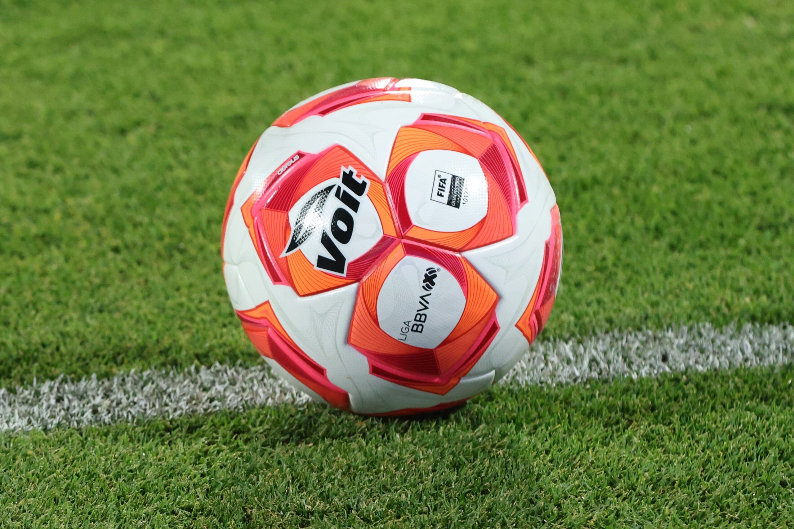 La jornada 10 del Clausura inicia con duelos clave: Mazatlán recibe a León y Necaxa enfrenta a Pumas