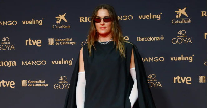 Alexia Putellas vistió un Balenciaga. Fuente: EFE