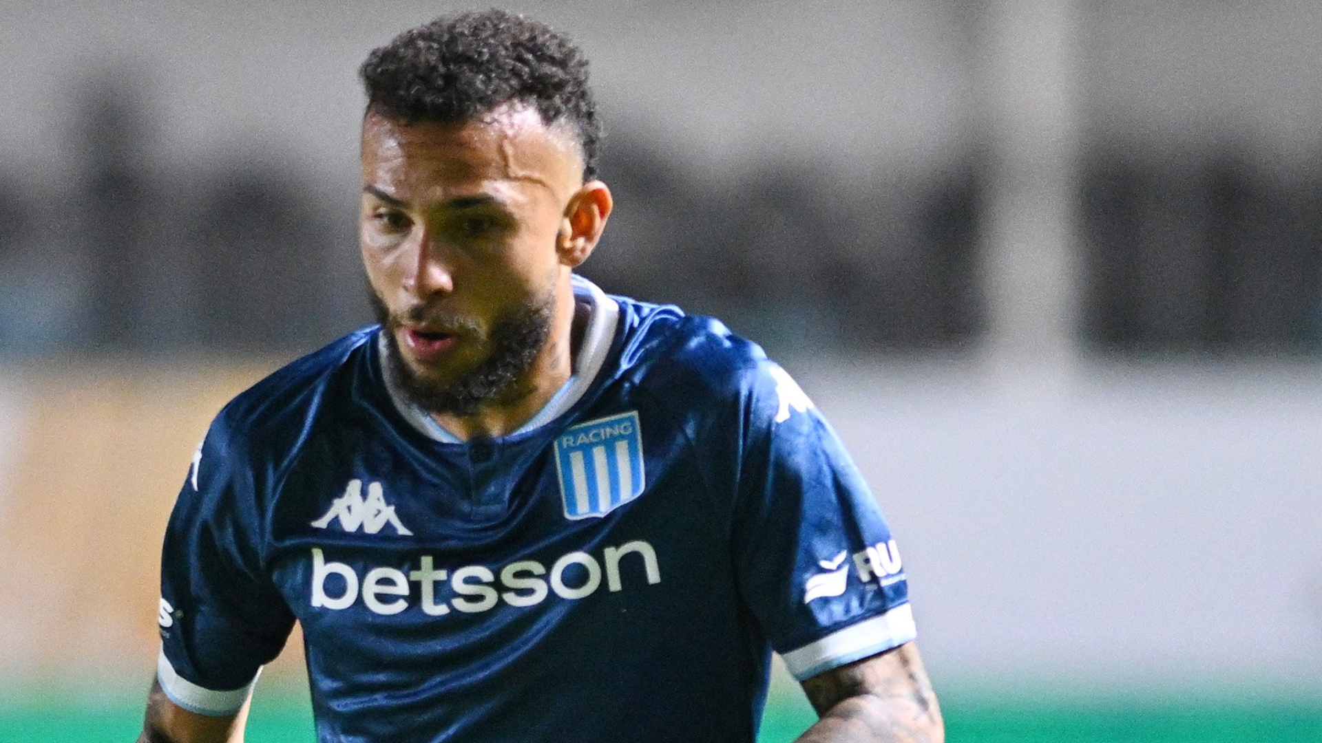 Racing goleó a Atlético Tucumán con Duván Vergara como figura estelar