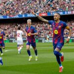 Barcelona vapuleó al Sevilla y reafirmó su dominio en la cima