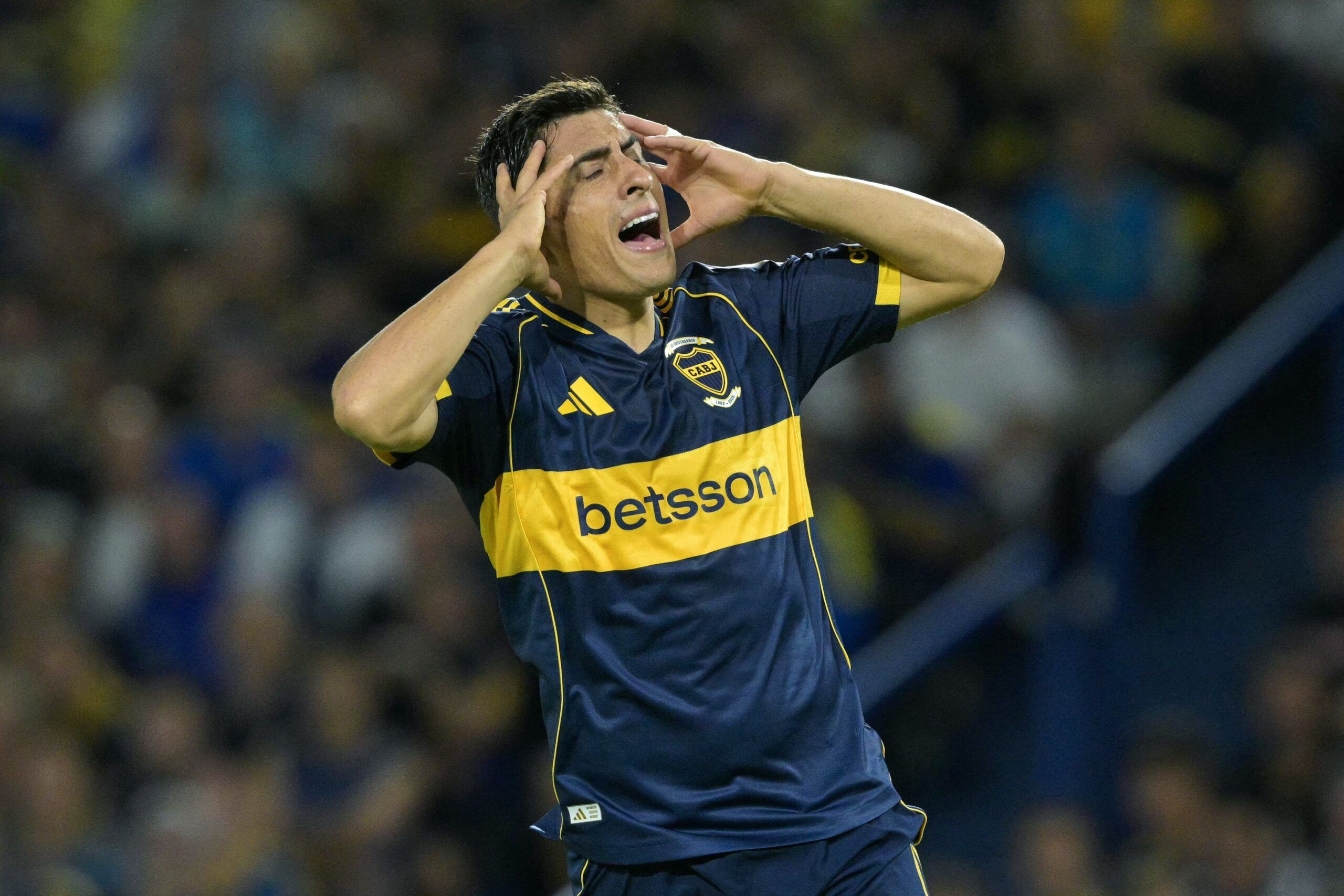 Boca fue más, pero volvió a fallar en casa y La Bombonera explotó contra Úbeda