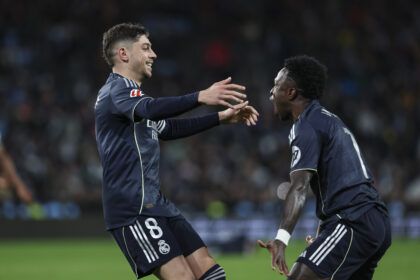 El Madrid reaccionó en la última y se llevó un triunfo clave de Balaídos