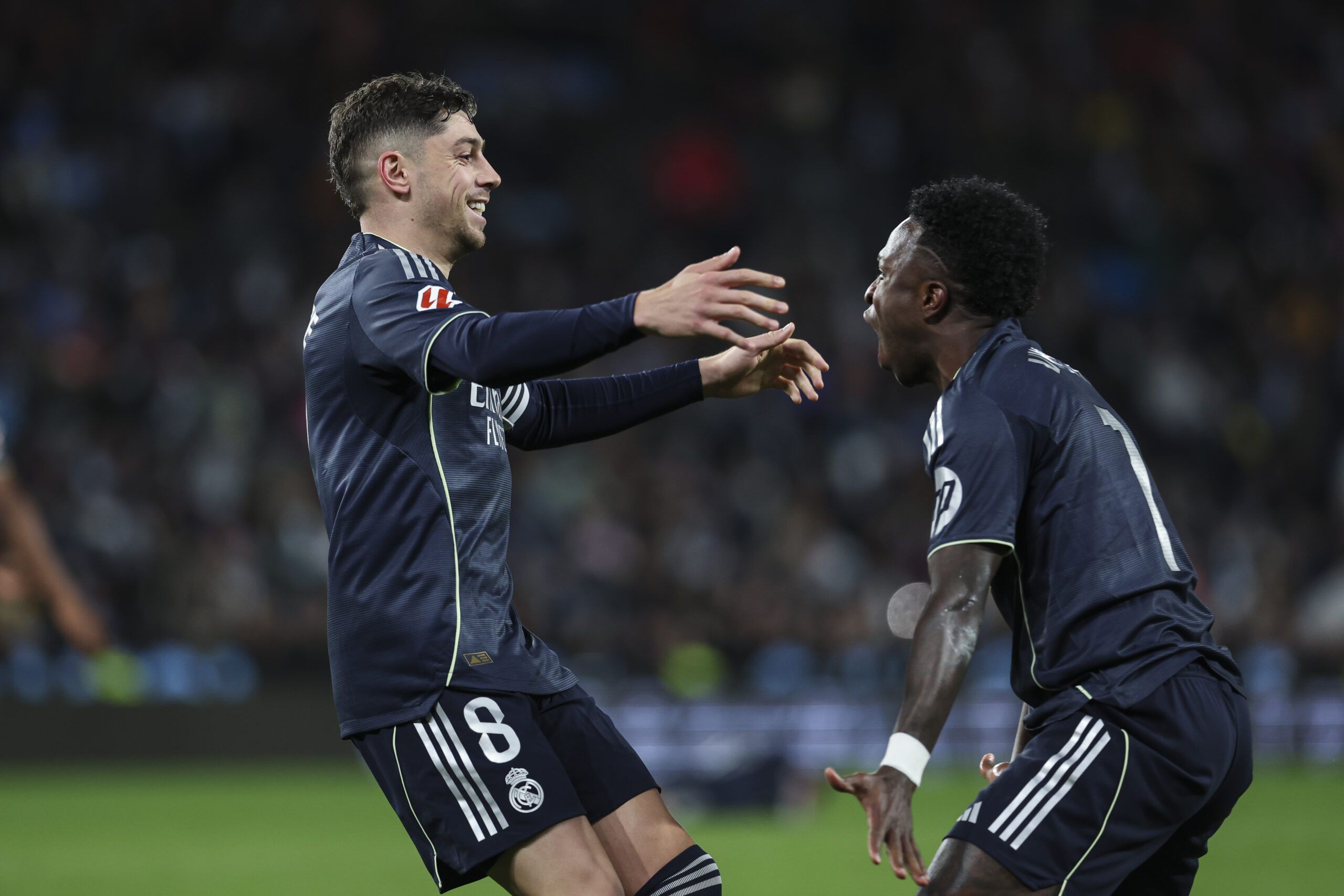 El Madrid reaccionó en la última y se llevó un triunfo clave de Balaídos