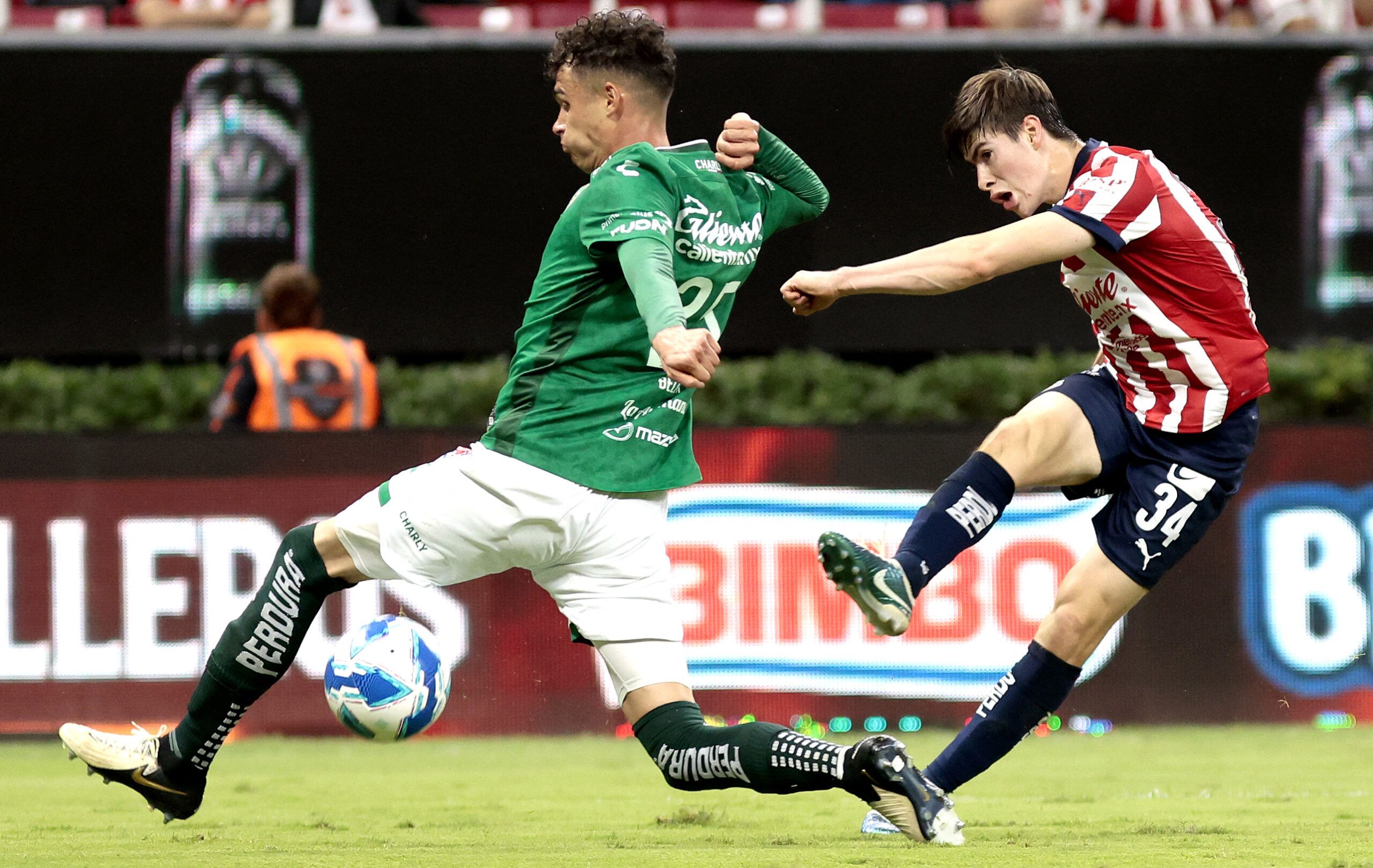 Chivas busca la cima con confianza renovada; León inicia una nueva etapa llena de retos