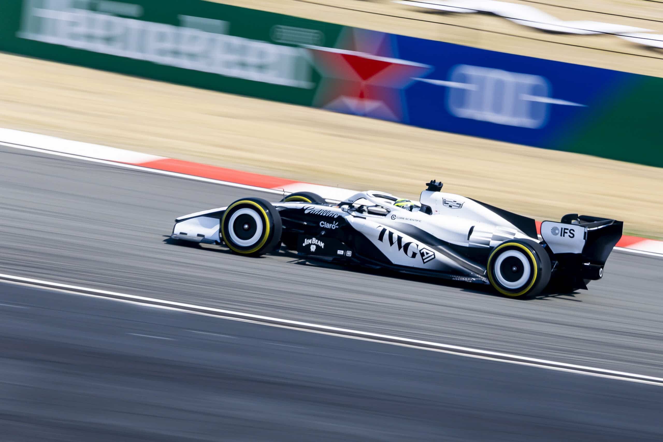 Checo Pérez apuesta por la paciencia en su nueva etapa con Cadillac en la F1
