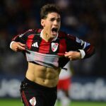 River resolvió en el final frente a Bragantino y escaló hasta la cima de su grupo