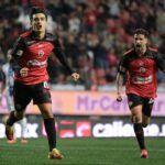 De la lesión a la esperanza: Mora impulsa triunfo de Xolos y levanta la mano para el Tri