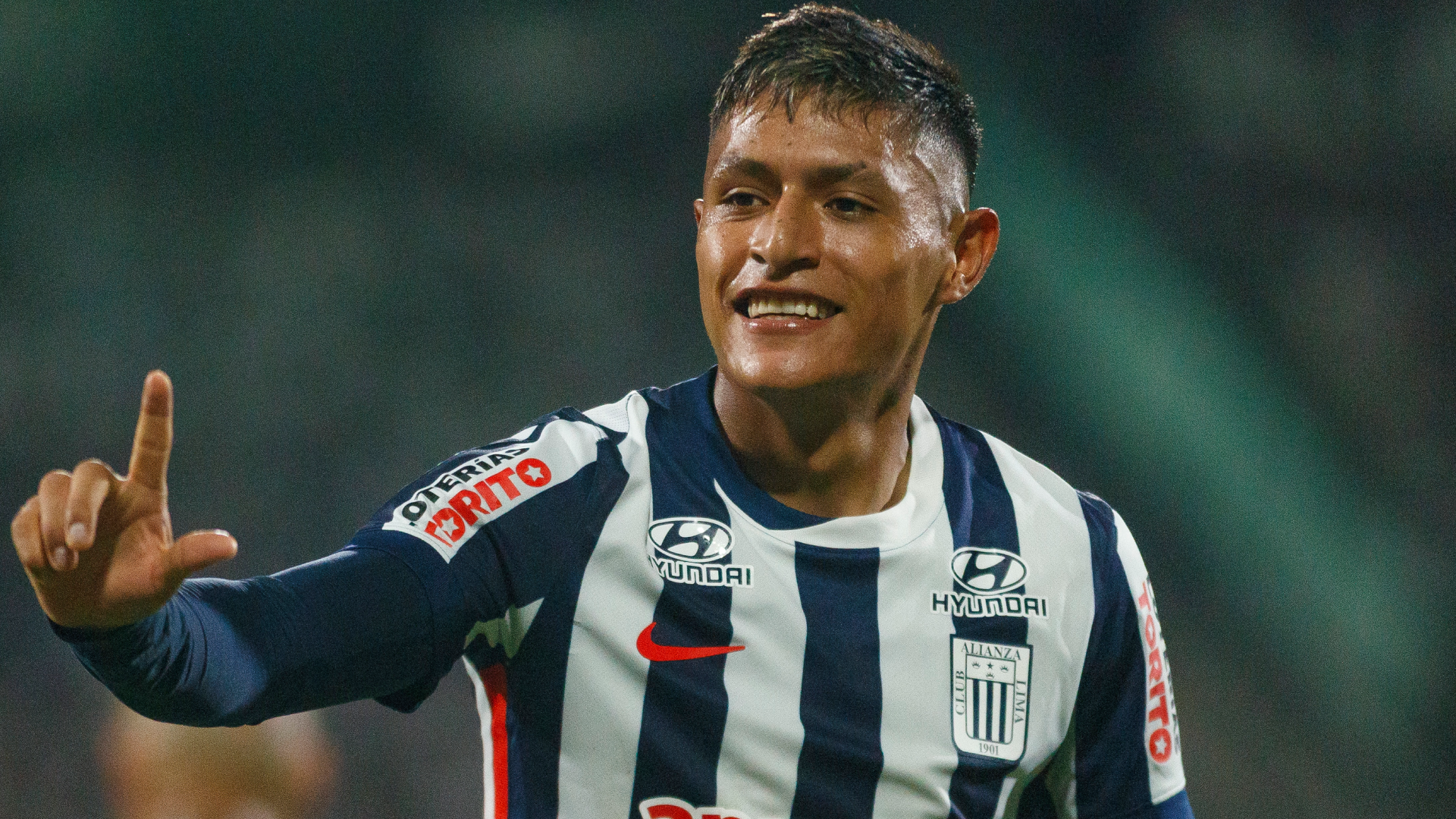 Alianza Lima derrotó a Cienciano y dio un paso firme rumbo al título
