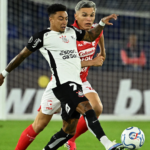 Santa Fe dejó escapar el triunfo ante Corinthians y quedó comprometido en la Libertadores