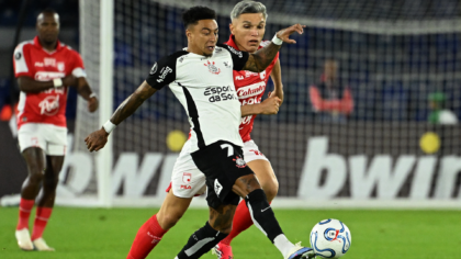Santa Fe dejó escapar el triunfo ante Corinthians y quedó comprometido en la Libertadores