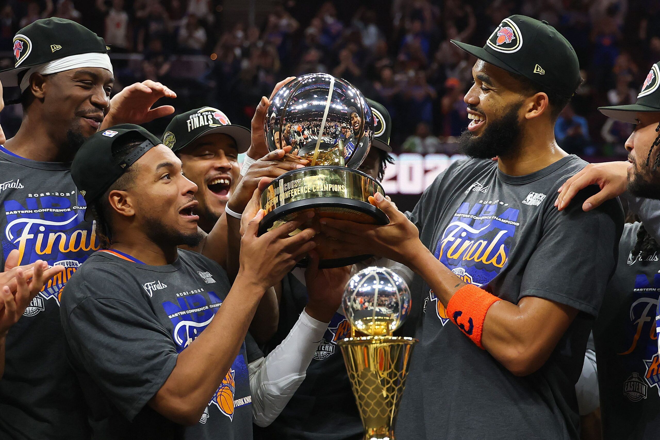 Knicks vuelven a las finales de la NBA tras 27 años de ausencia al eliminar a Cavaliers