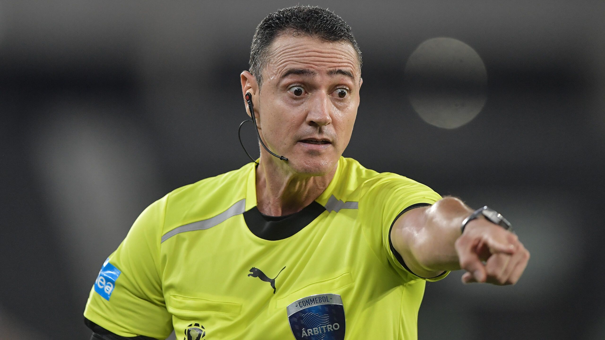 POLÉMICA: Wilmar Roldán arbitrará la "final" entre Boca Juniors y la UC en La Bombonera