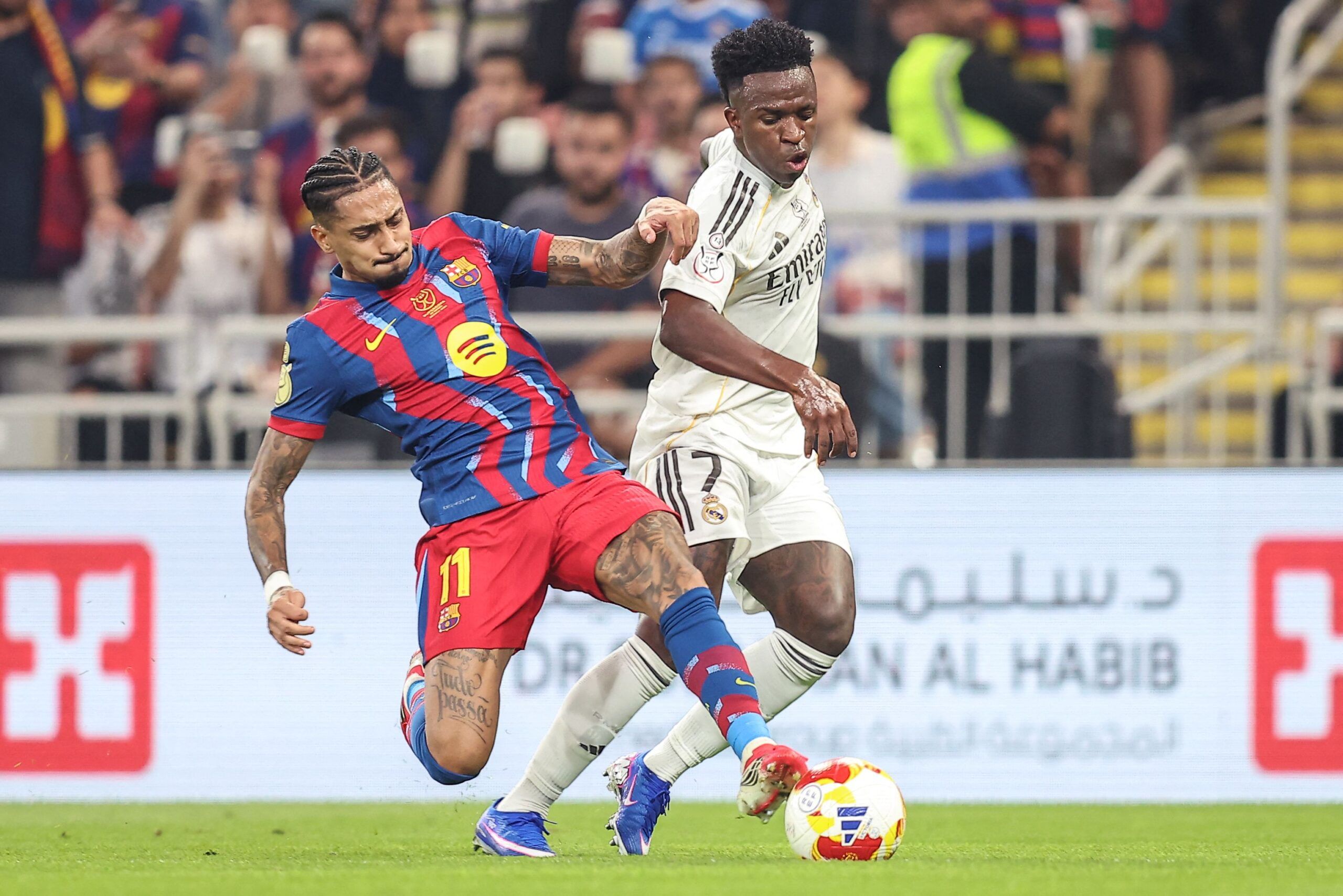 Barcelona vs Real Madrid: un clásico caliente, decisivo y lleno de polémicas