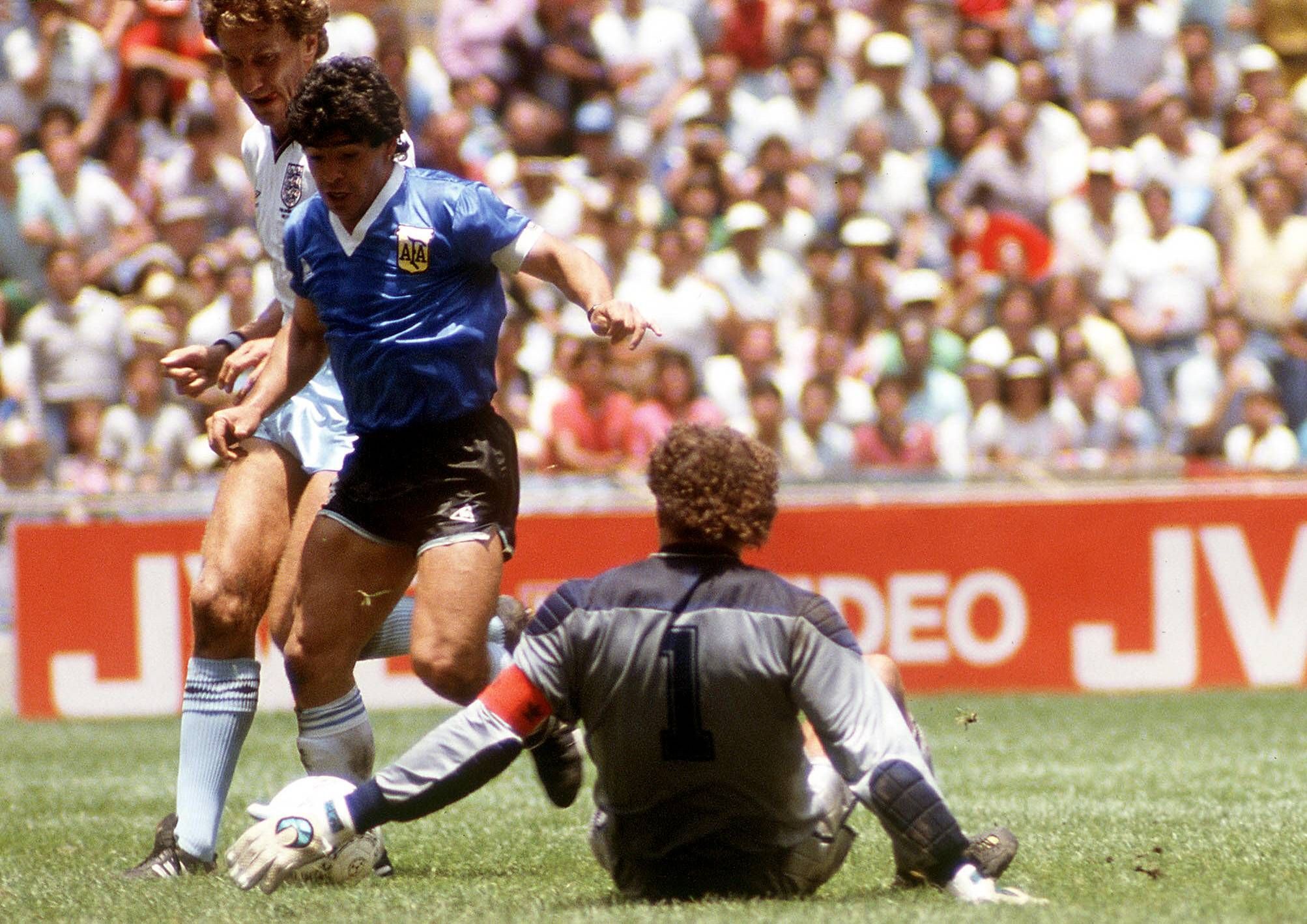 Entre las camisetas de Maradona en 1986, Ronaldo en 2002 y Perú en 1978: así eligieron en Betsson.sportcast su favorita de los Mundiales