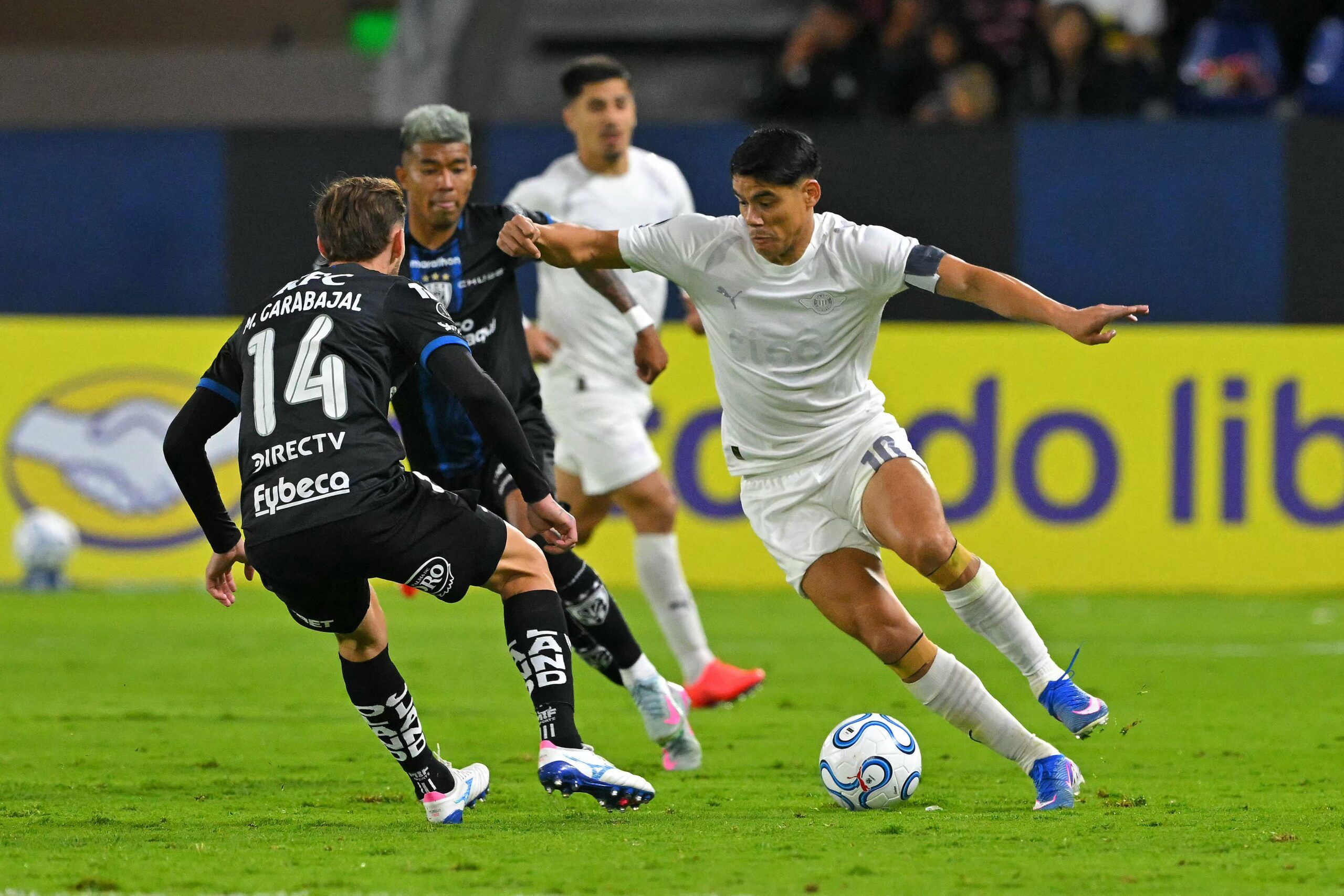 Libertad no pudo en su visita a IDV y sumó su quinta derrota seguida en Copa