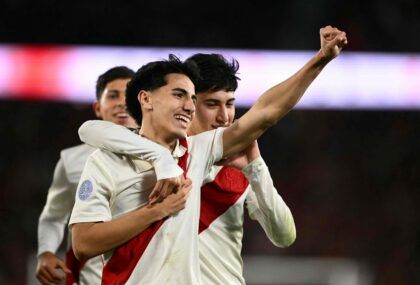 River goleó a Blooming y avanzó invicto a los octavos de la Sudamericana