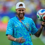 Neymar vuelve a escena y Brasil se ilusiona antes del choque decisivo ante Escocia