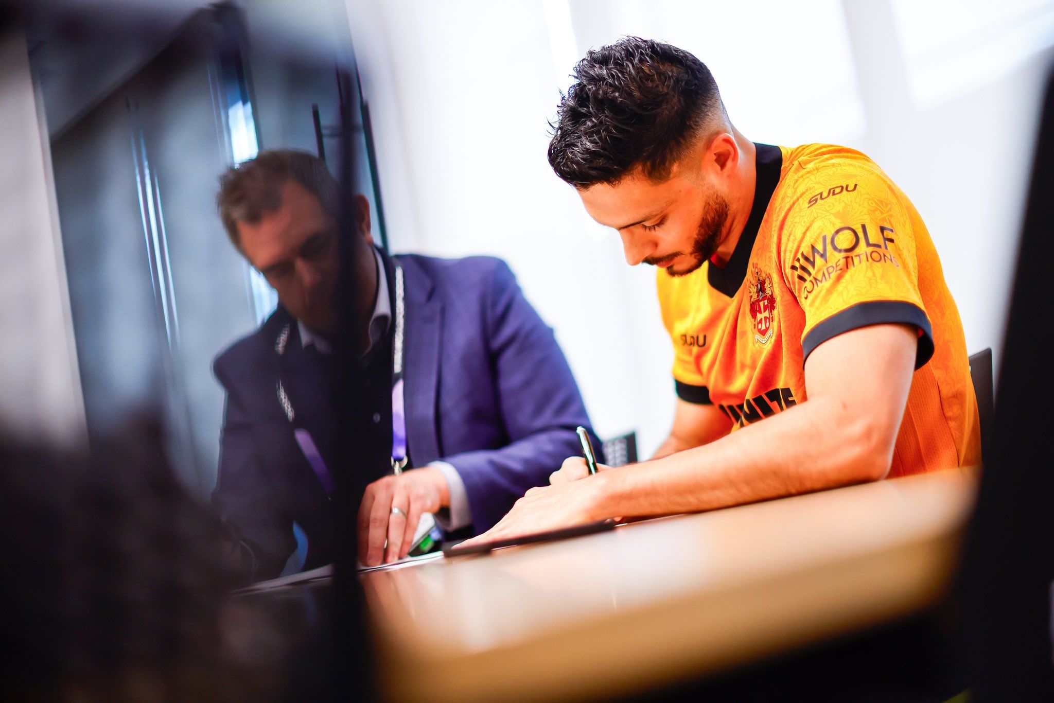 Raúl Jiménez vuelve al Wolverhampton para liderar el sueño del ascenso