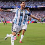 Arrancó EN VIVO Betsson.sportcast: Messi quebró todos los récords en el debut, ahora le toca a CR7