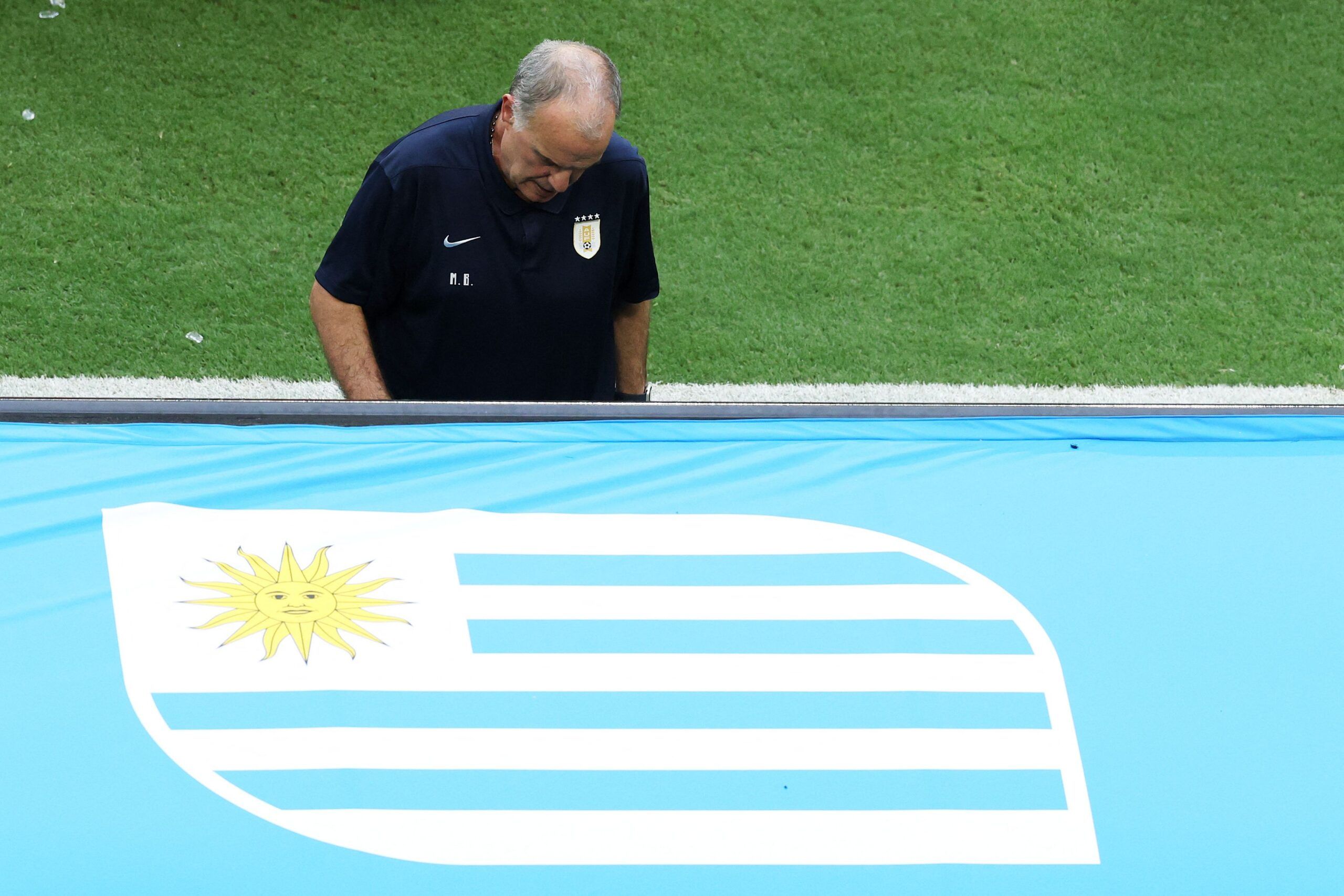 En vivo Betsson.sportcast: Bielsa con las horas contadas tras el fracaso de Uruguay y toda la previa de los 16avos