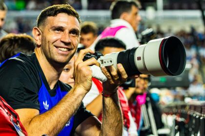 Arquero de fotografía: El contundente elogio de Higuita sobre el Dibu Martínez en Betsson.sportcast