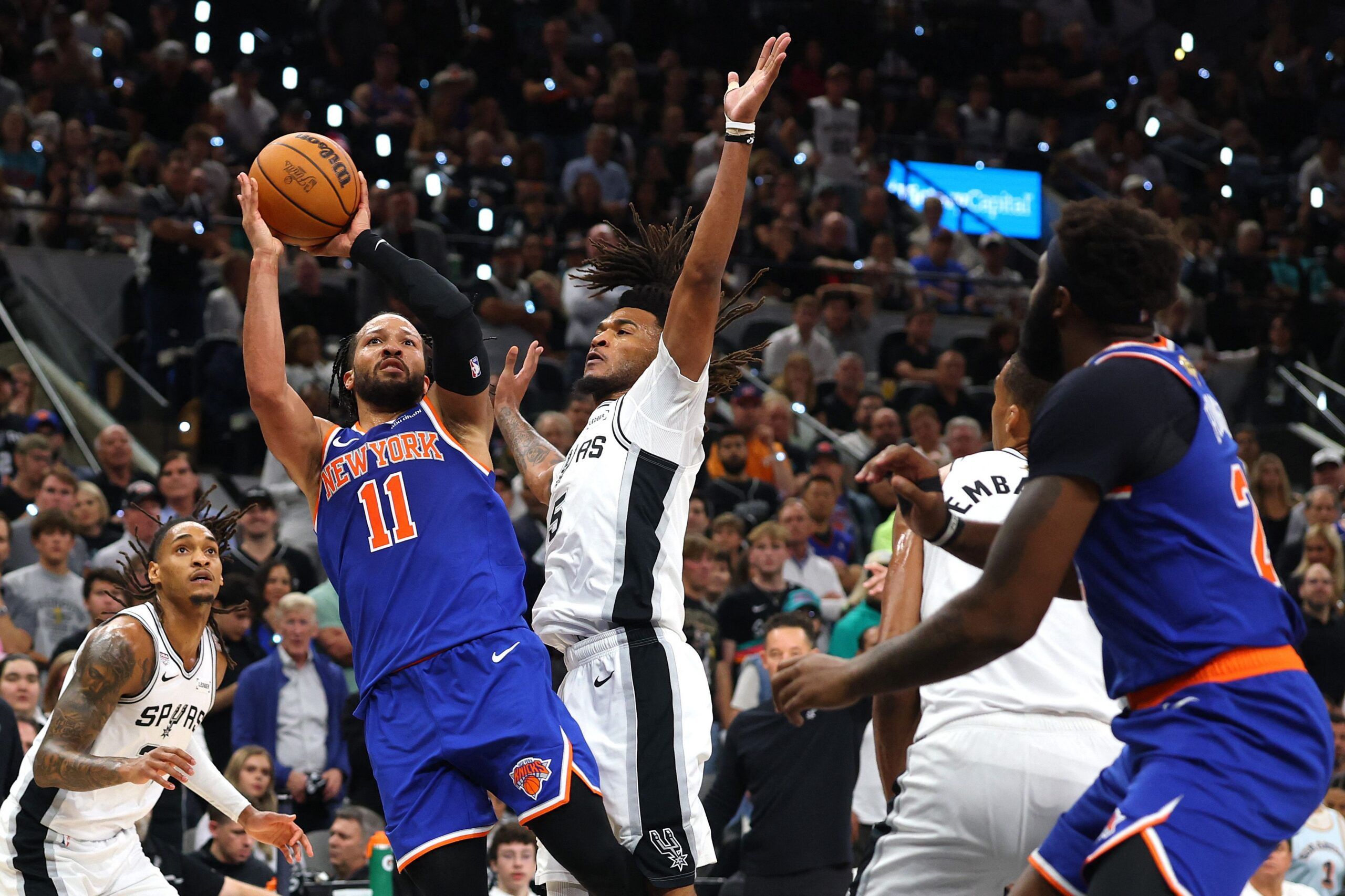 Knicks ganan el segundo juego y dejan a los Spurs contra la pared en las finales