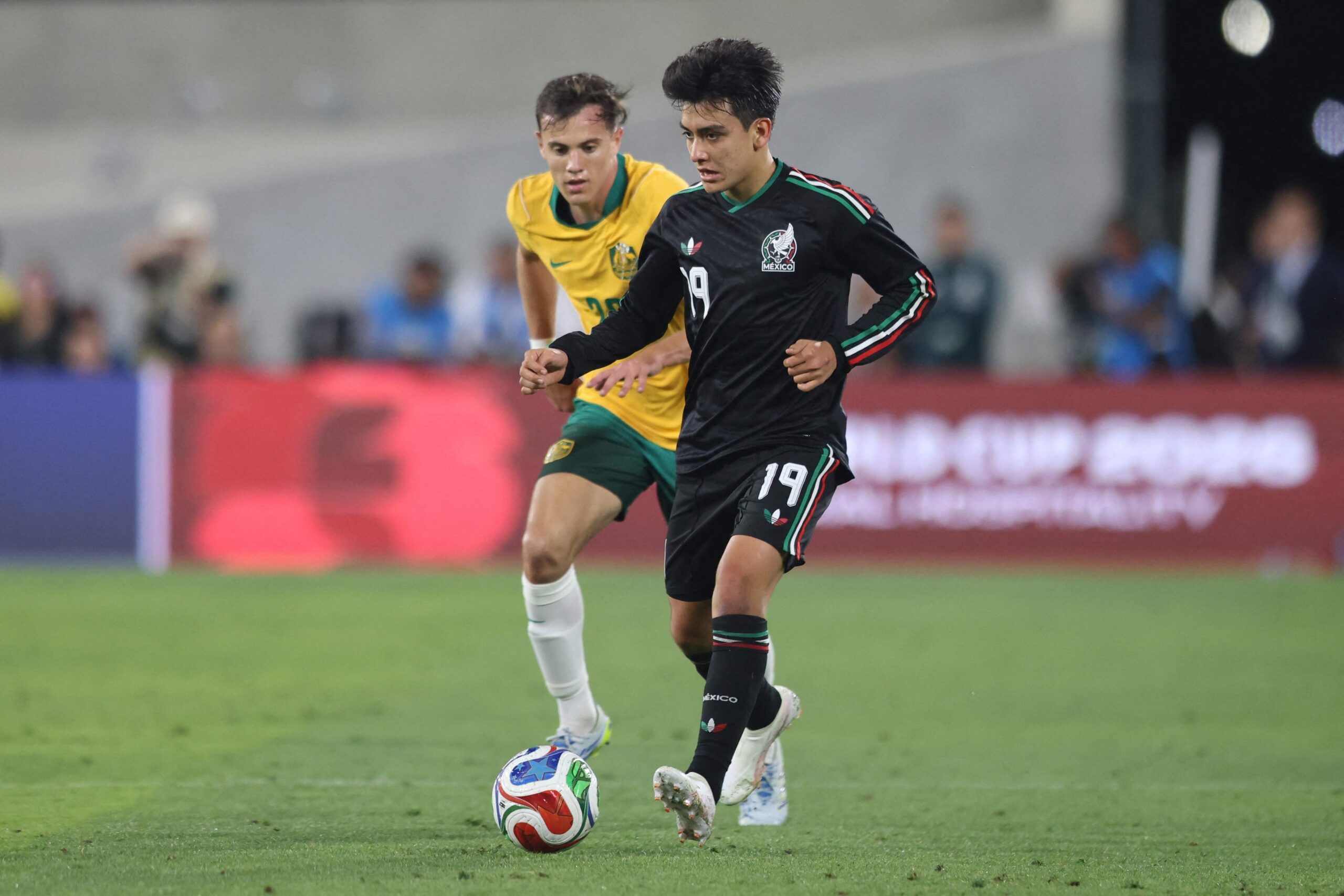 Gilberto Mora, la joya mexicana de 17 años que hará historia en el Mundial 2026