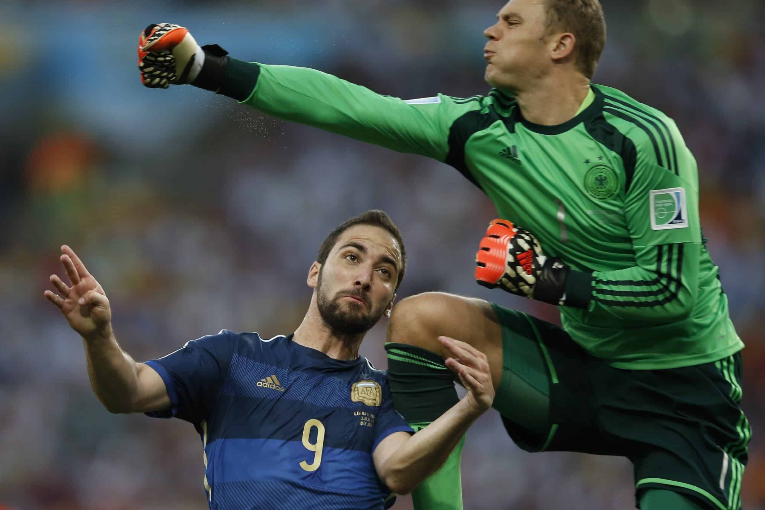 Doce años de una polémica que sigue viva: La jugada más discutida de Brasil 2014 vuelve al centro del debate en Betsson.sportcast