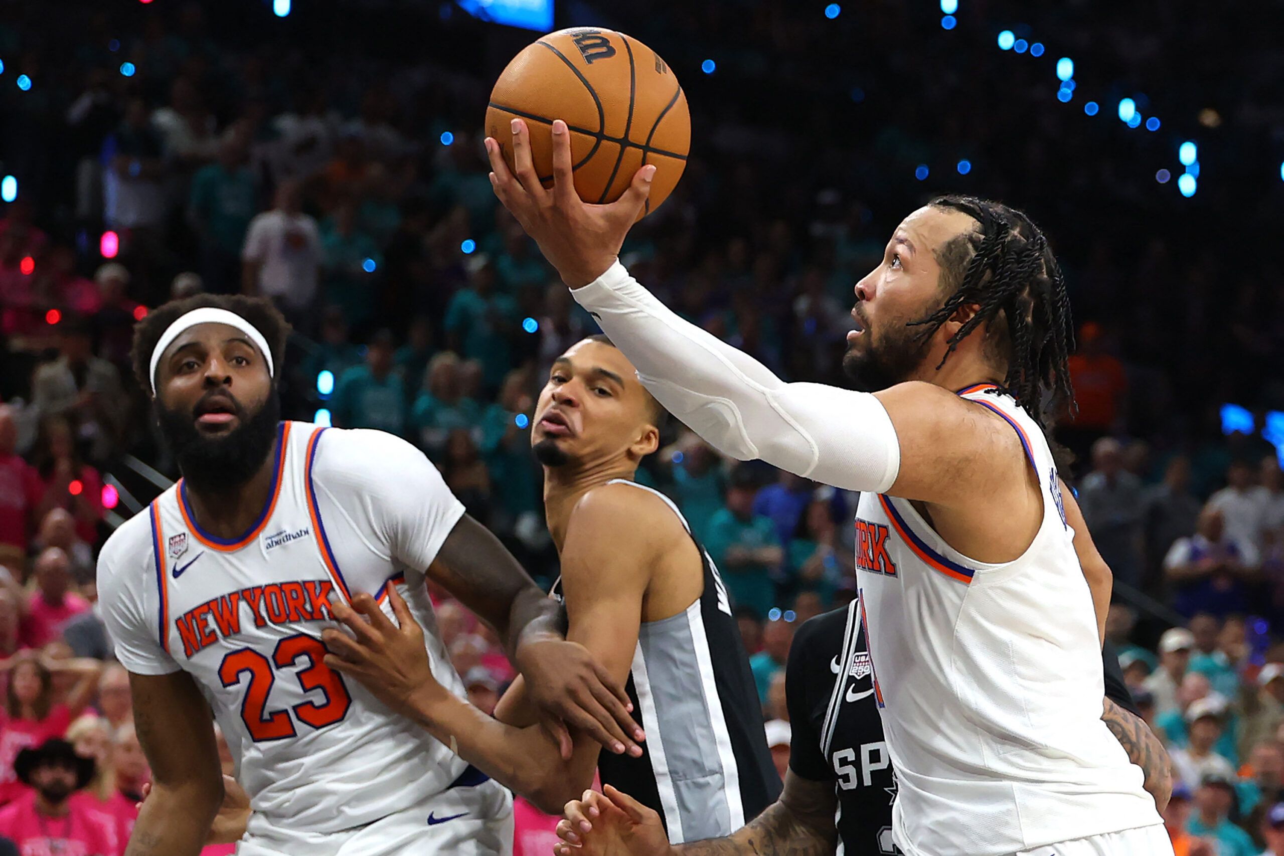 BATACAZO EN TEXAS: Los Knicks pegan primero ante Spurs