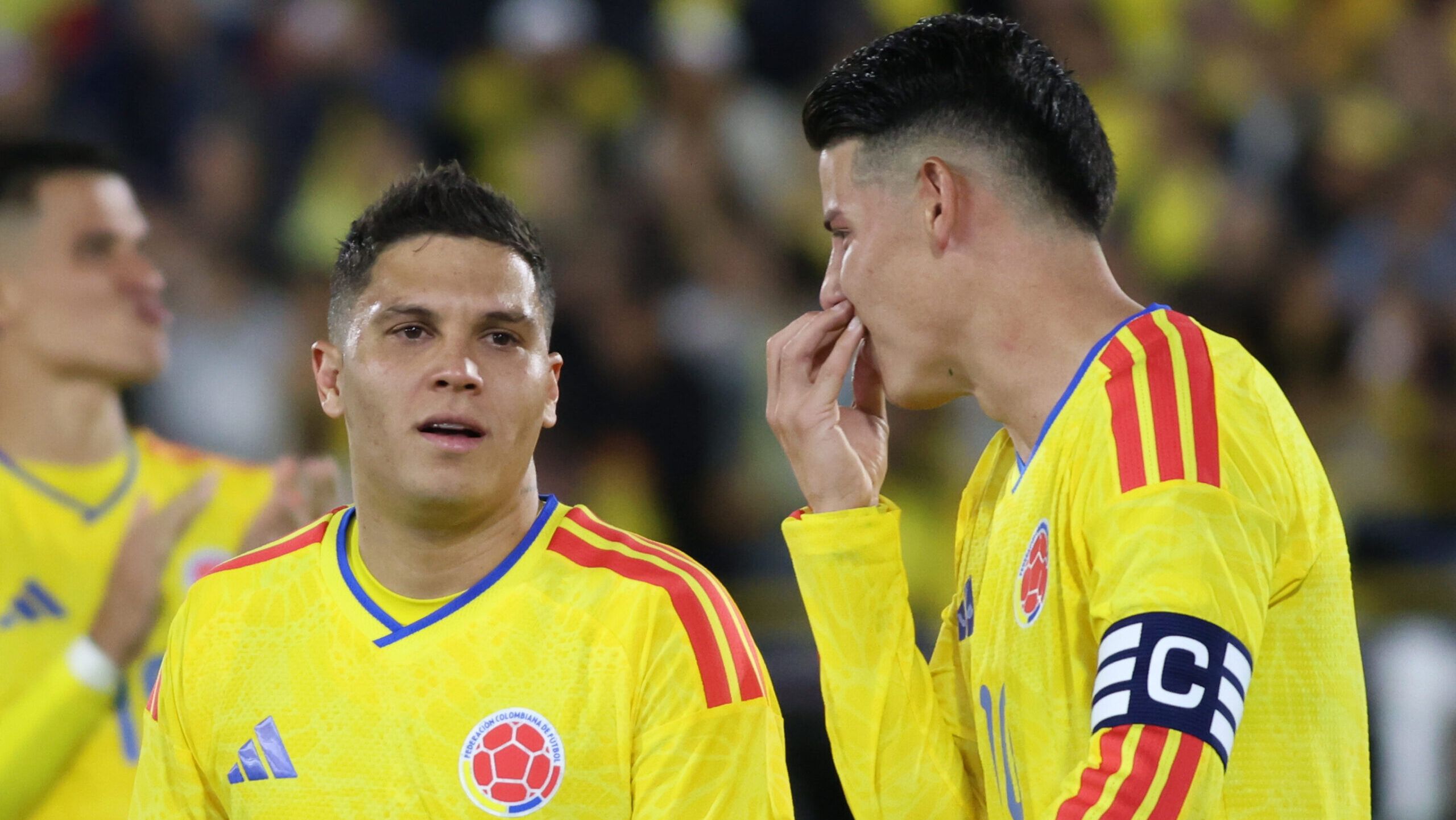 James y Juanfer, frente a frente por un lugar en el once de Colombia