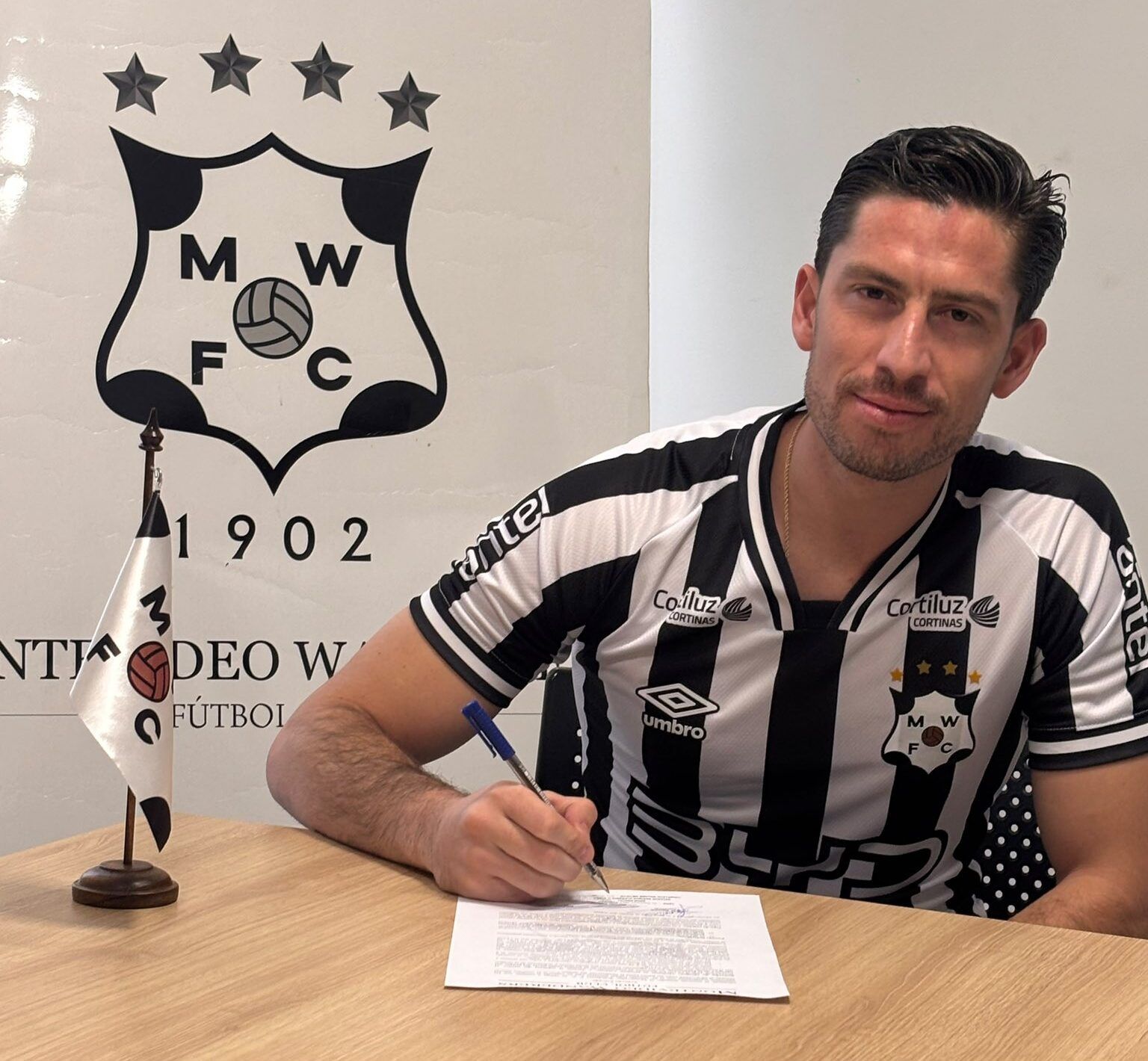 Santiago Ormeño inicia un nuevo capítulo: jugará con Montevideo Wanderers de Uruguay