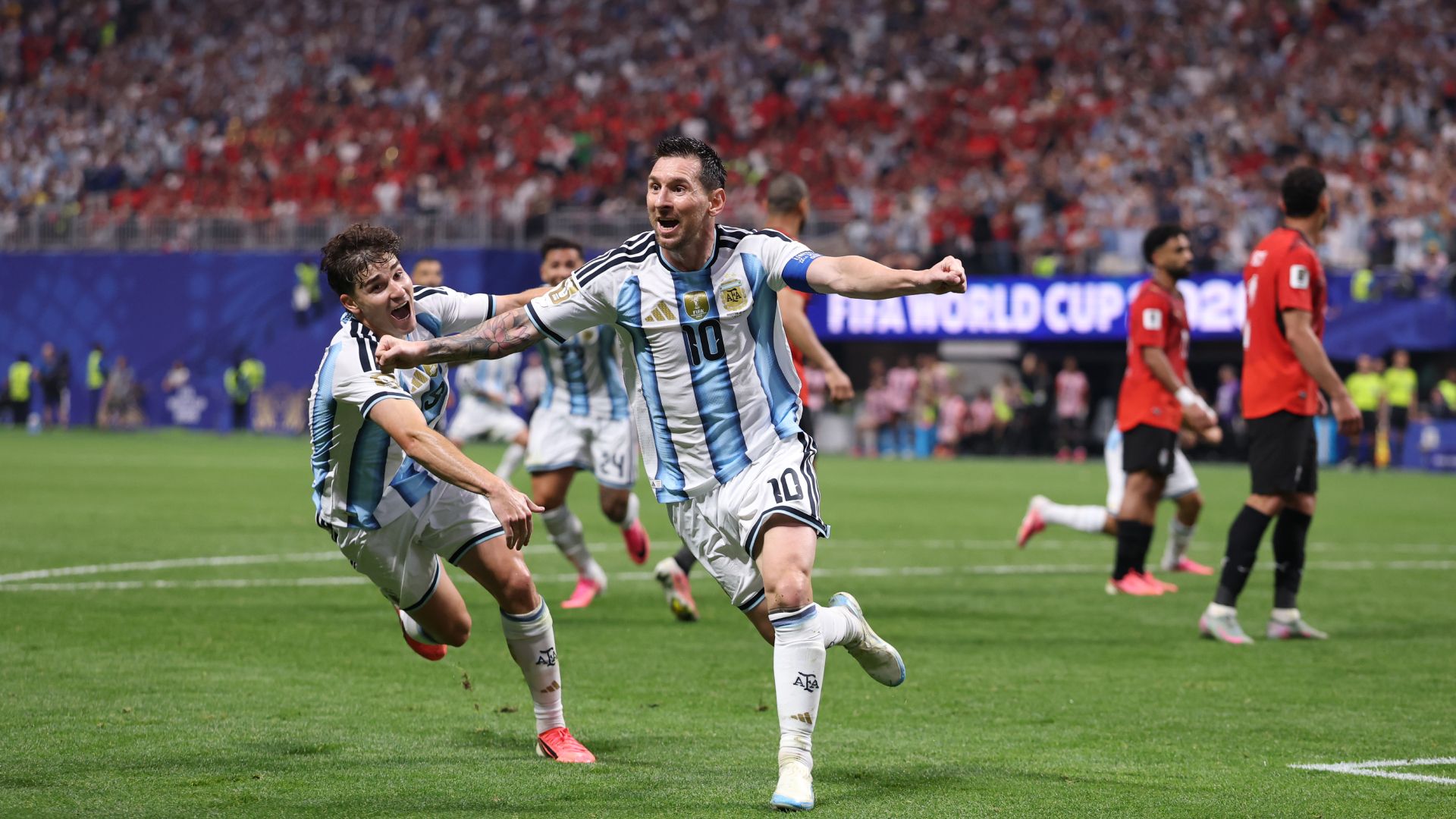 Argentina sobrevive con una remontada fenomenal frente a Egipto
