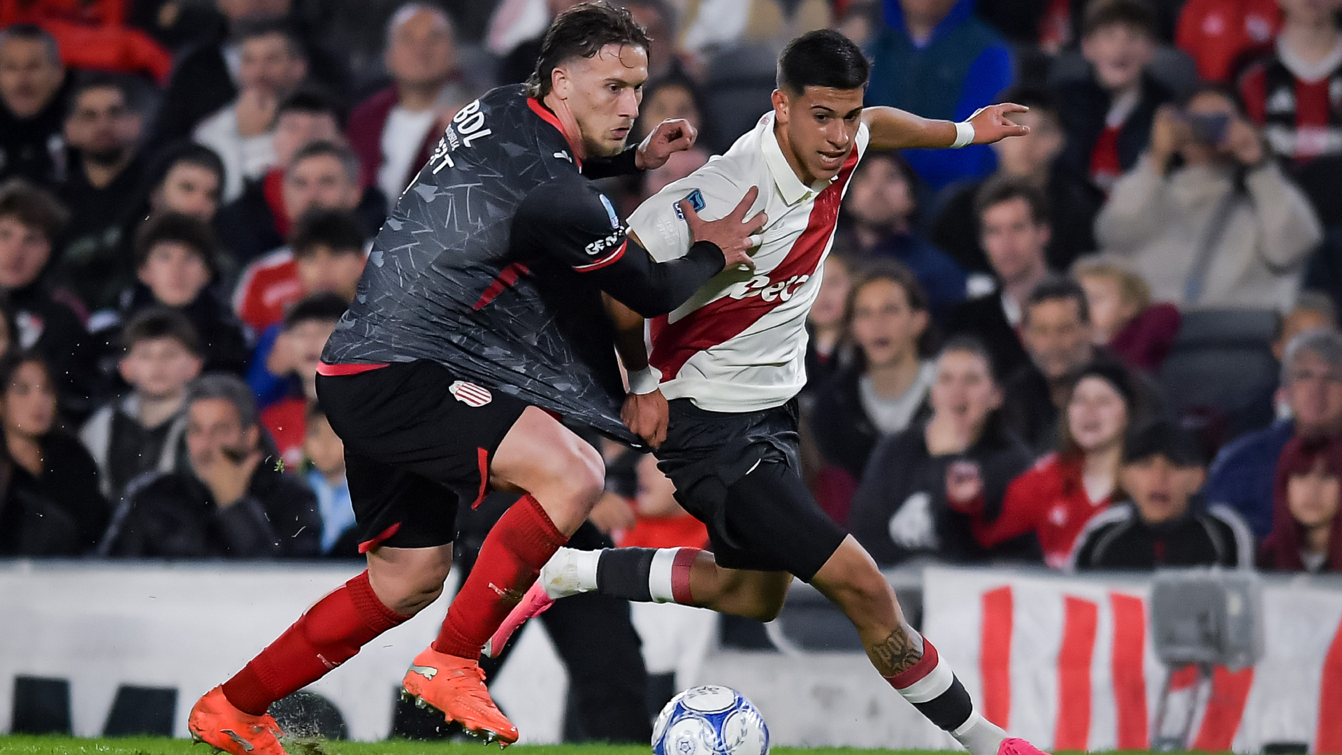 River Plate inició el Clausura con una derrota en casa ante Barracas Central