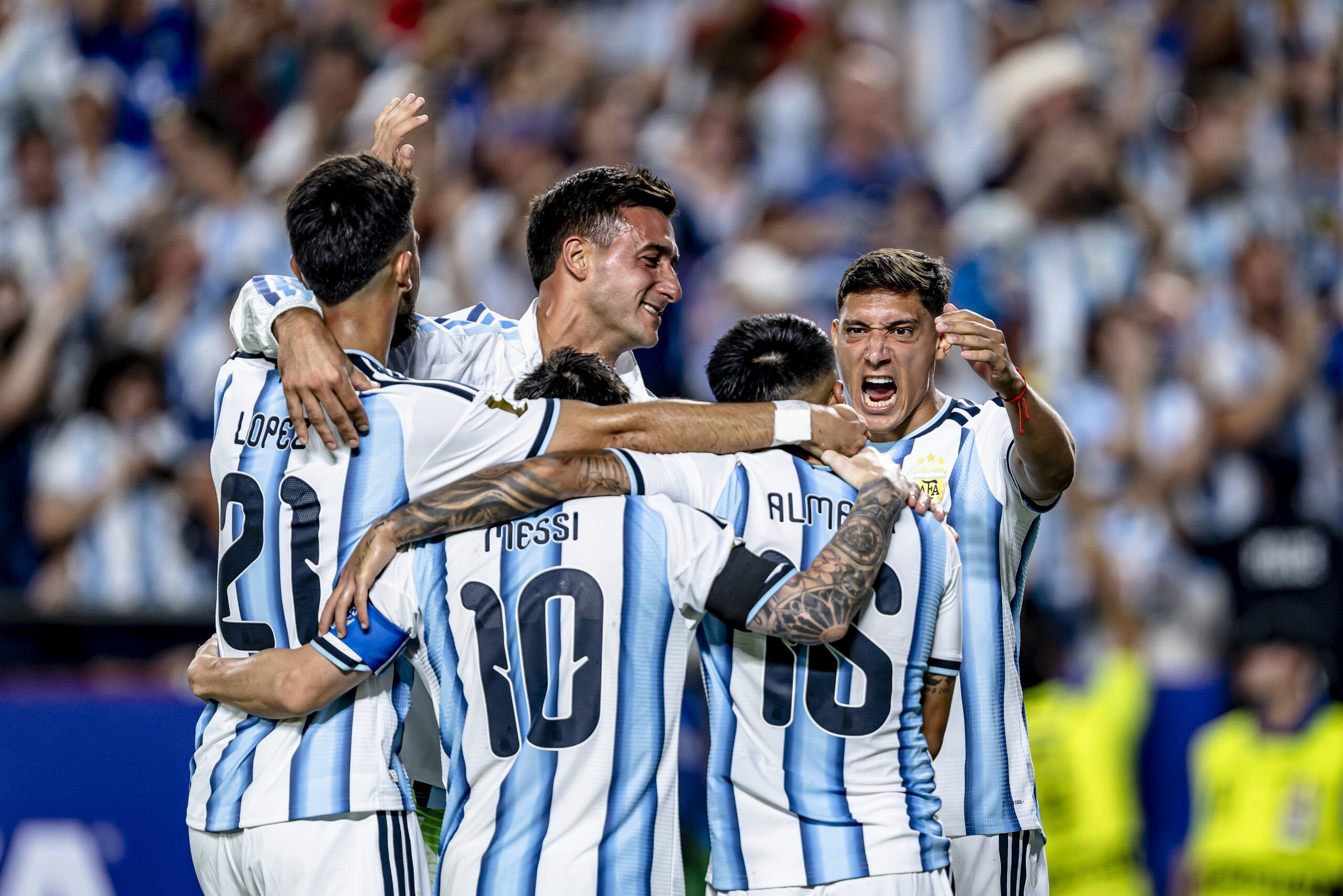 Betsson.Sportcast EN VIVO con la previa de la gran semifinal: Argentina vs. Inglaterra por el último boleto a la final contra España