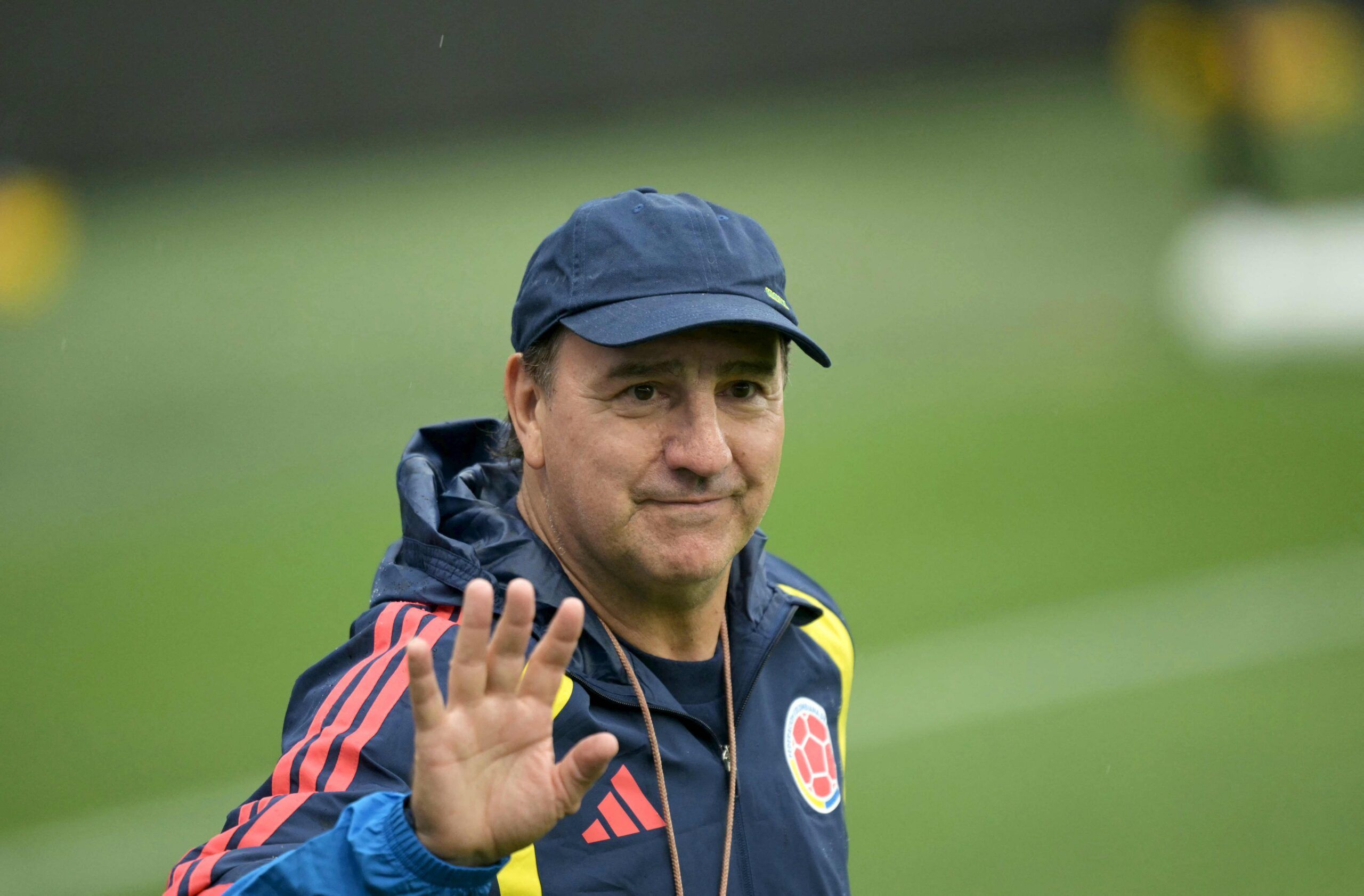 ¿Se va o se queda? El futuro de Néstor Lorenzo tras el adiós del Mundial 2026