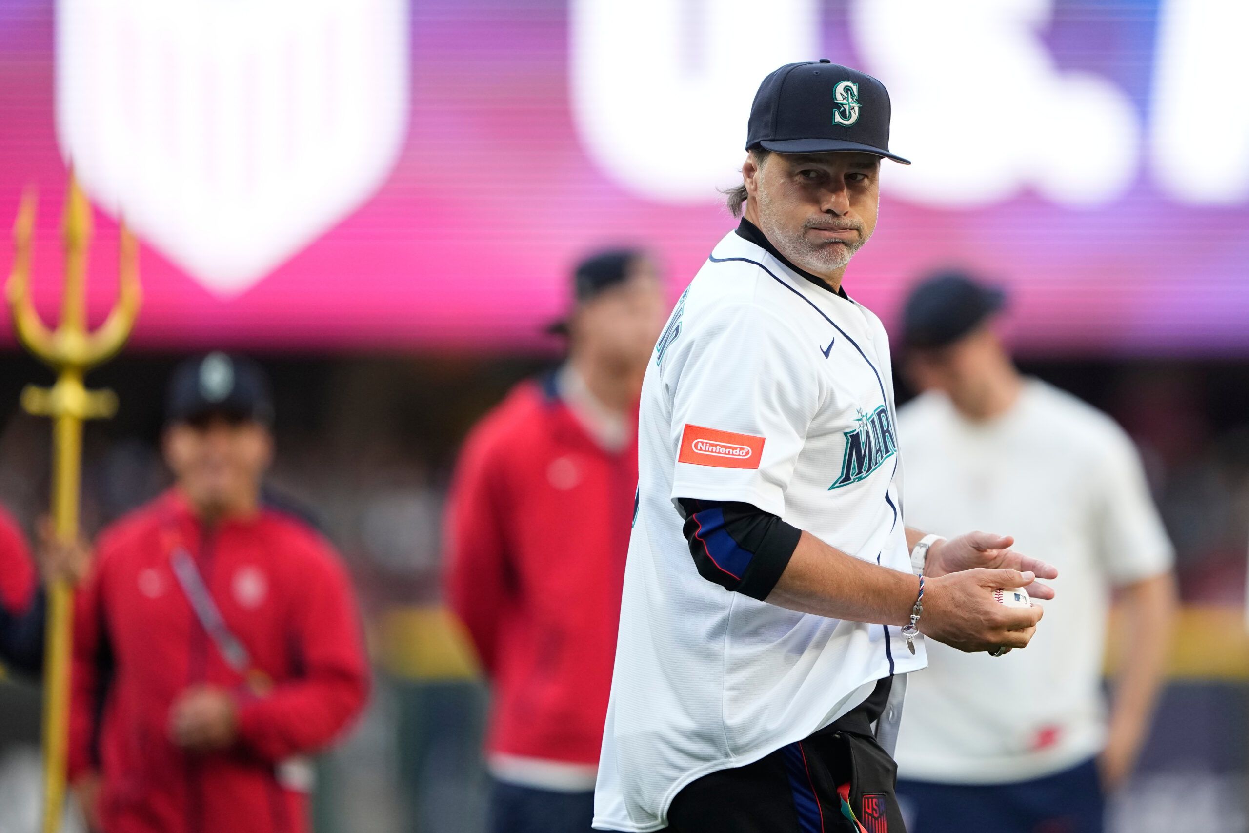 Pochettino cambió la pelota de fútbol por la de béisbol y se robó los aplausos